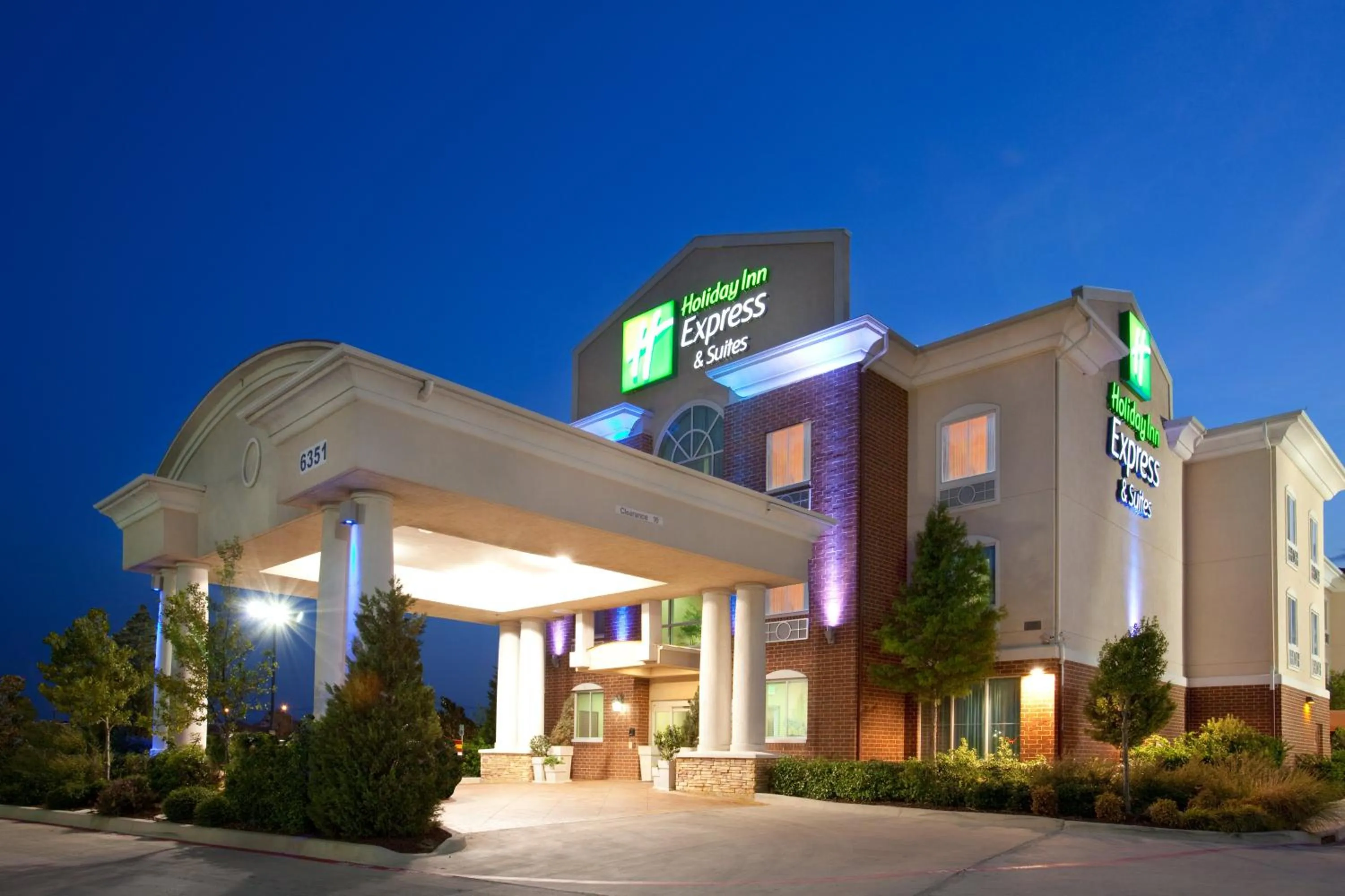 Property building in Holiday Inn Express & Suites Fort Worth - Fossil Creek by IHG