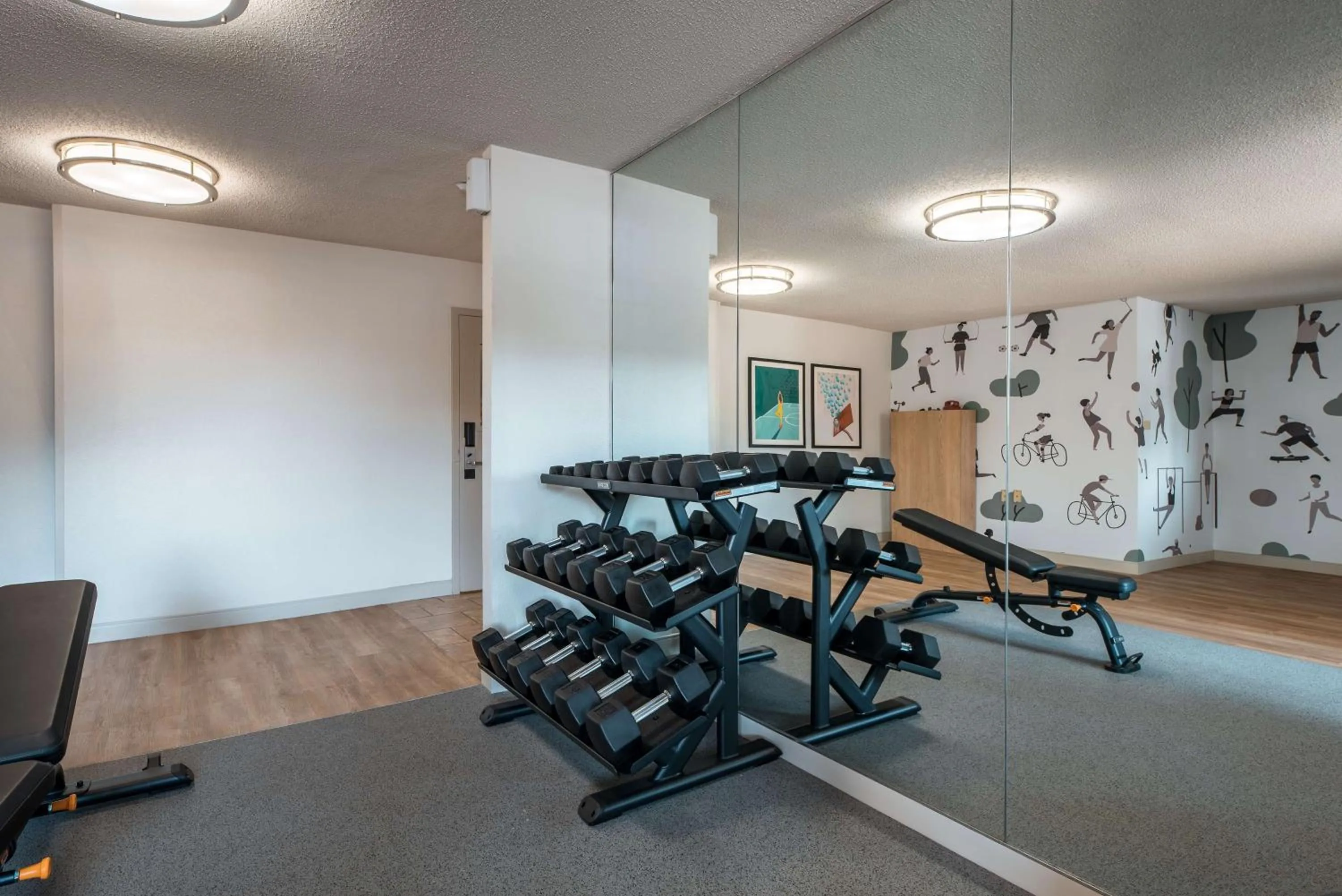 Fitness centre/facilities in Sonesta Simply Suites Fort Worth