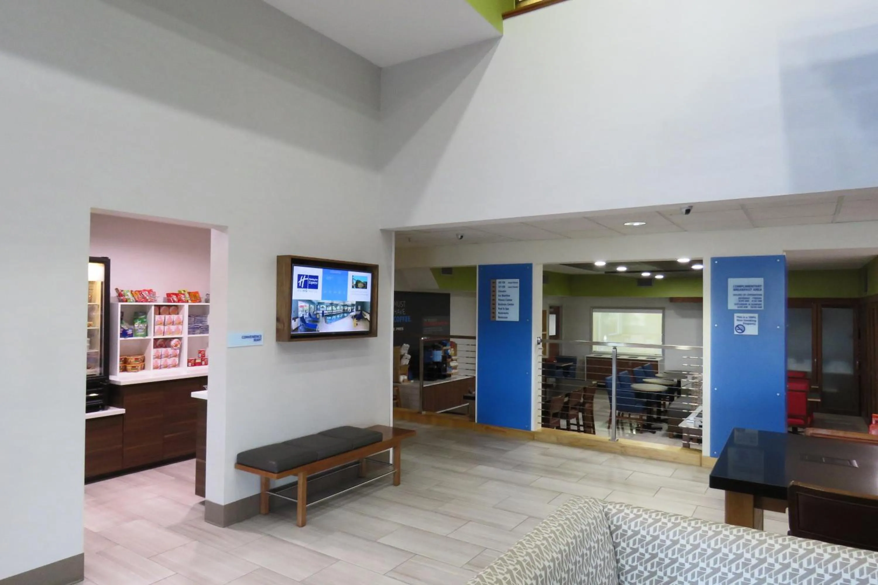 Breakfast in Holiday Inn Express Hotels & Suites Burlington by IHG