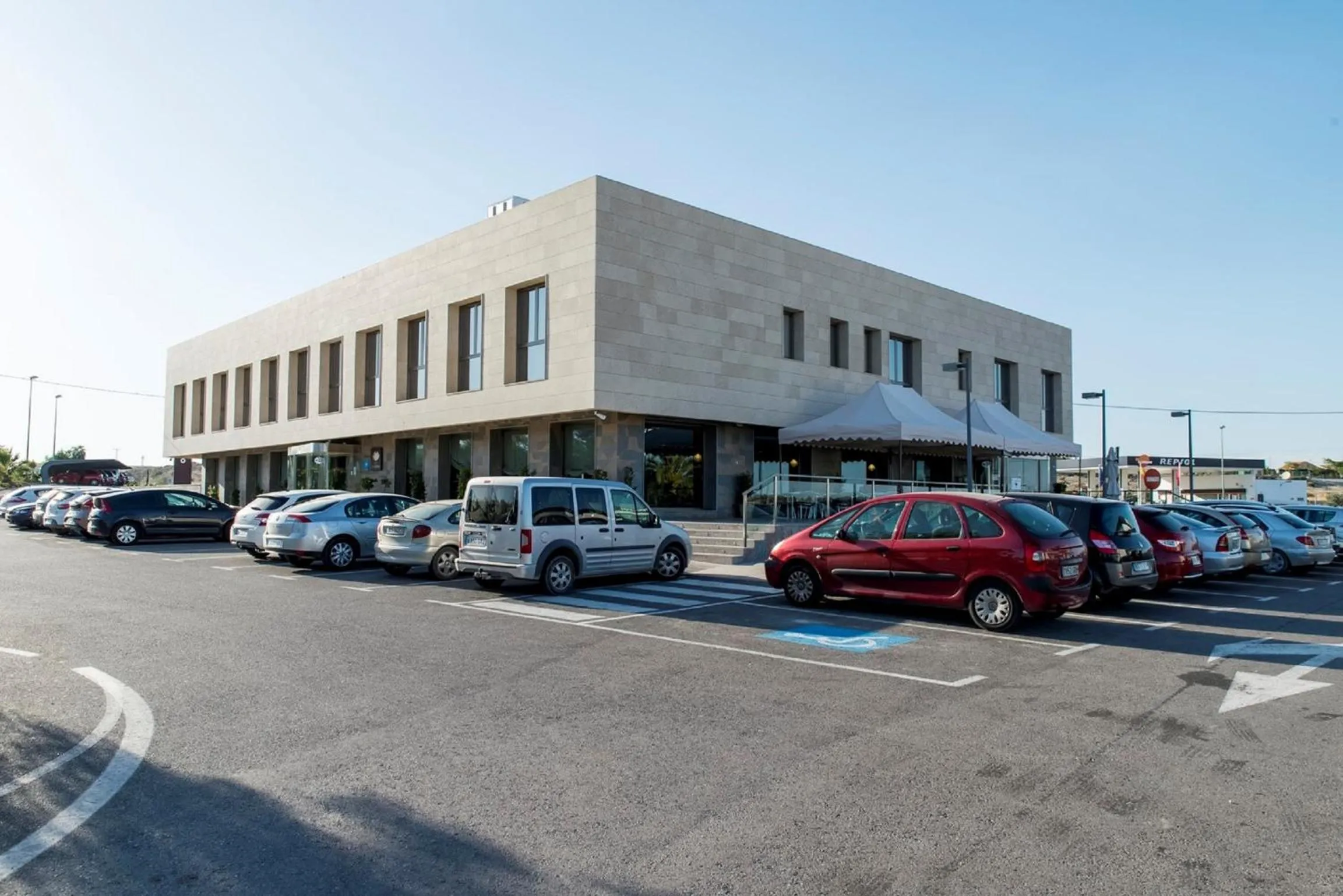 Facade/entrance in Hotel Venta Baños