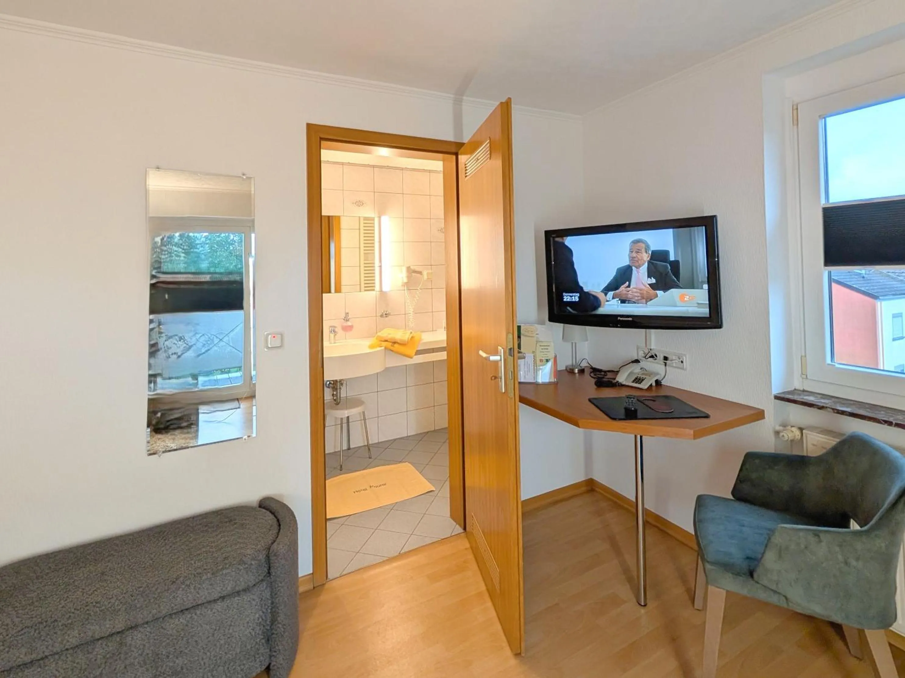 TV and multimedia in Hotel Maurer