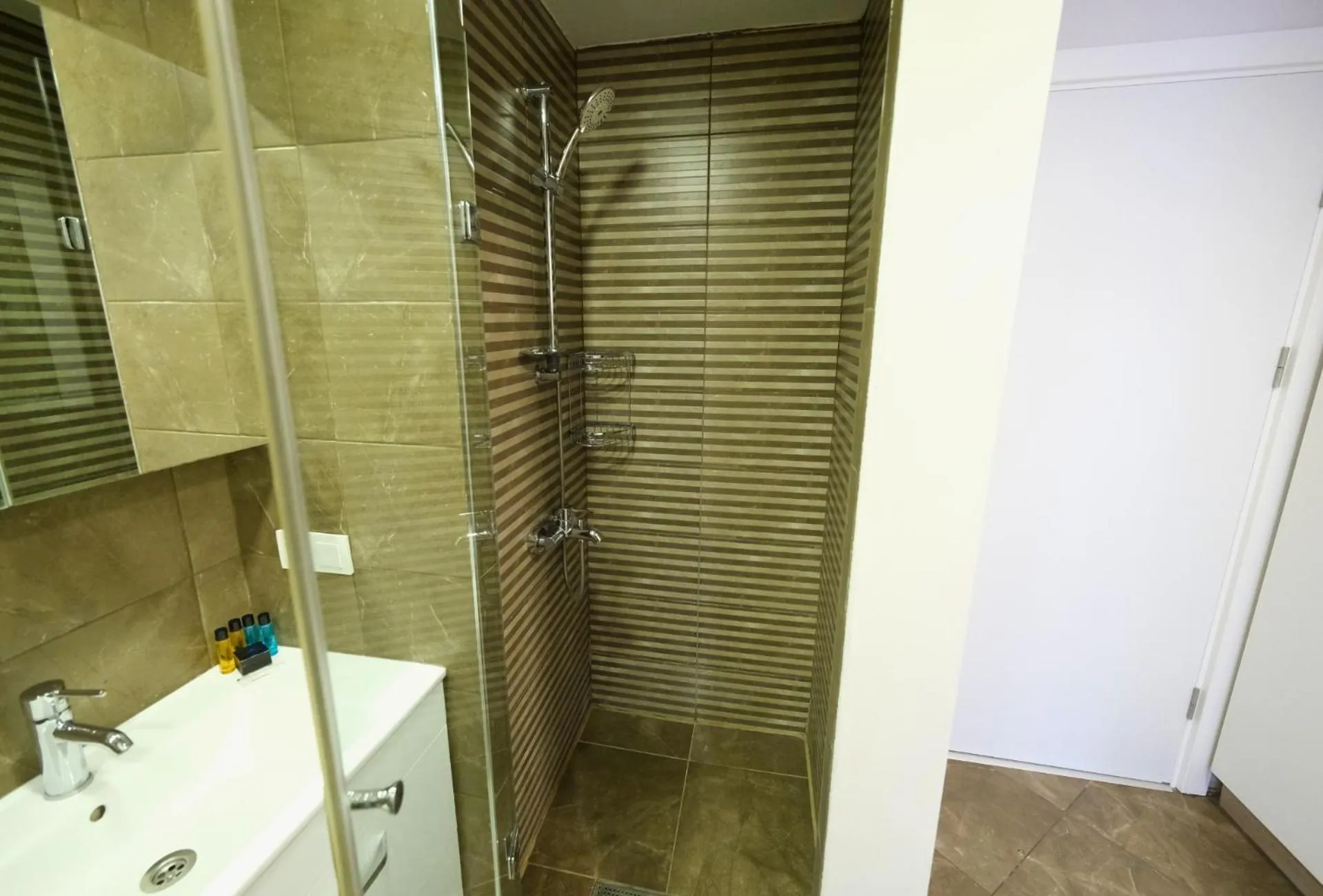 Shower in Uçar Royal Hotel ve Konferans Salonu