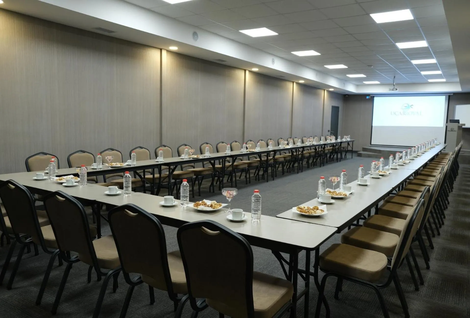 Meeting/conference room in Uçar Royal Hotel ve Konferans Salonu