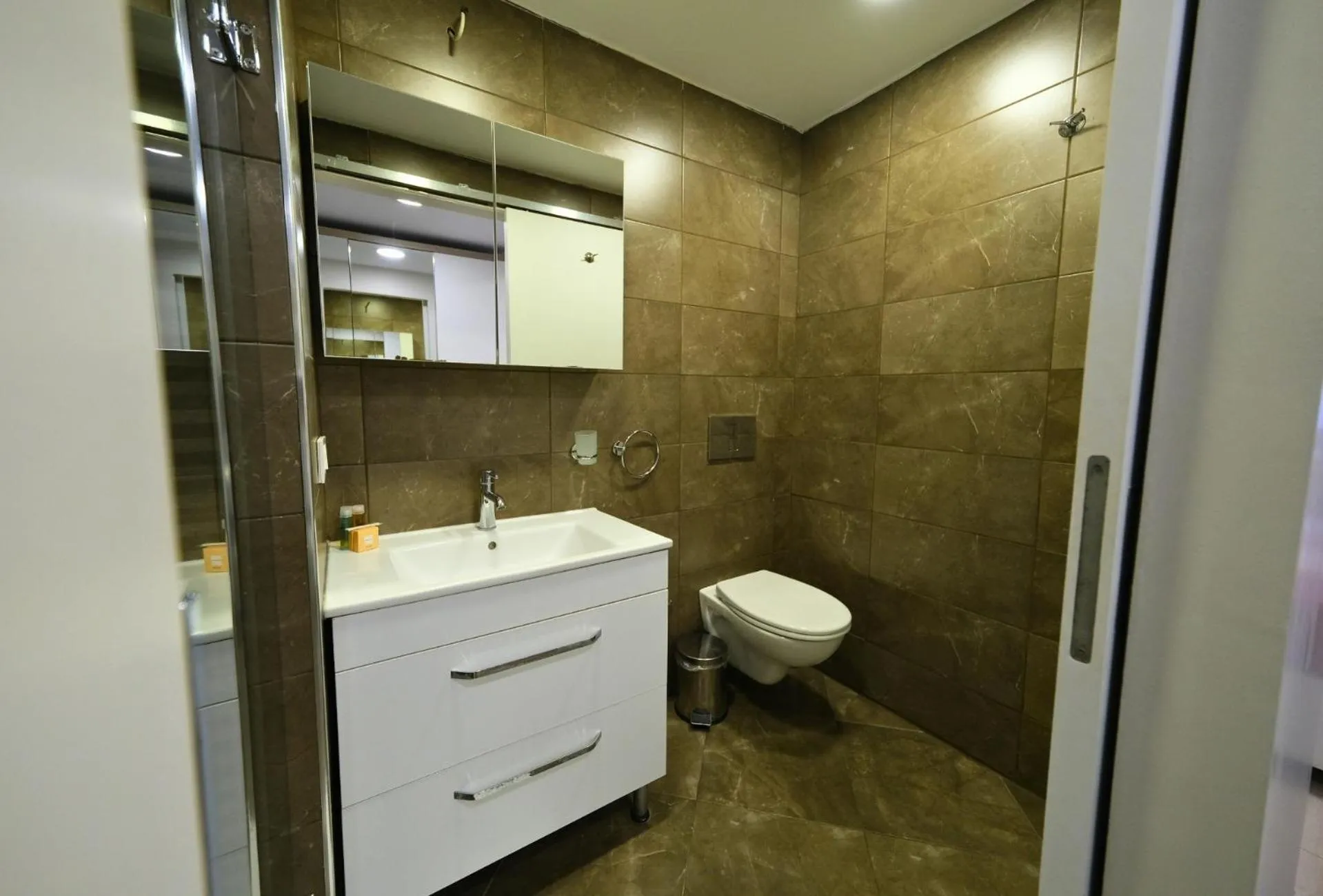 Shower in Uçar Royal Hotel ve Konferans Salonu