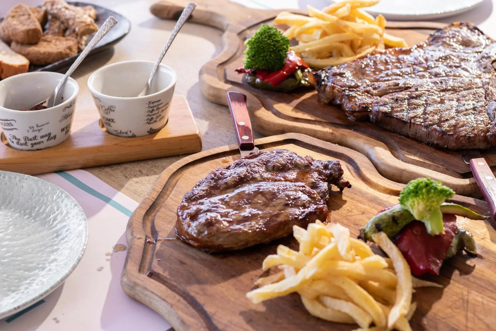 Restaurant/places to eat in Yianna Caravel Suites "by Checkin" adults only