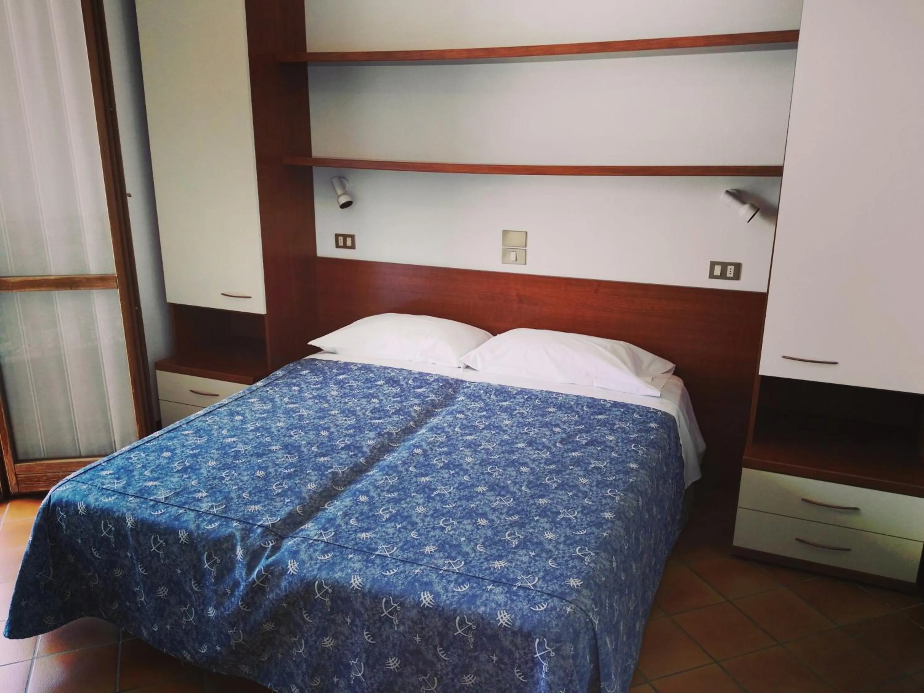 Photo of the whole room in Hotel La Romantica