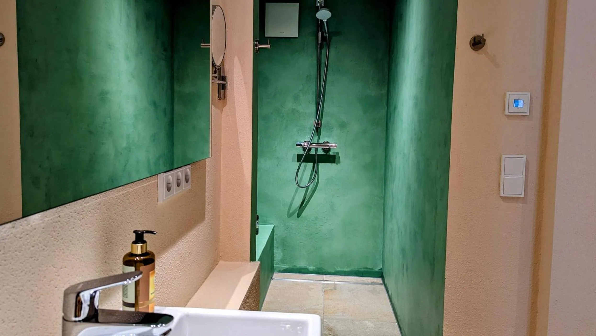 Shower in Hotel Brauerei Gasthof Höhn