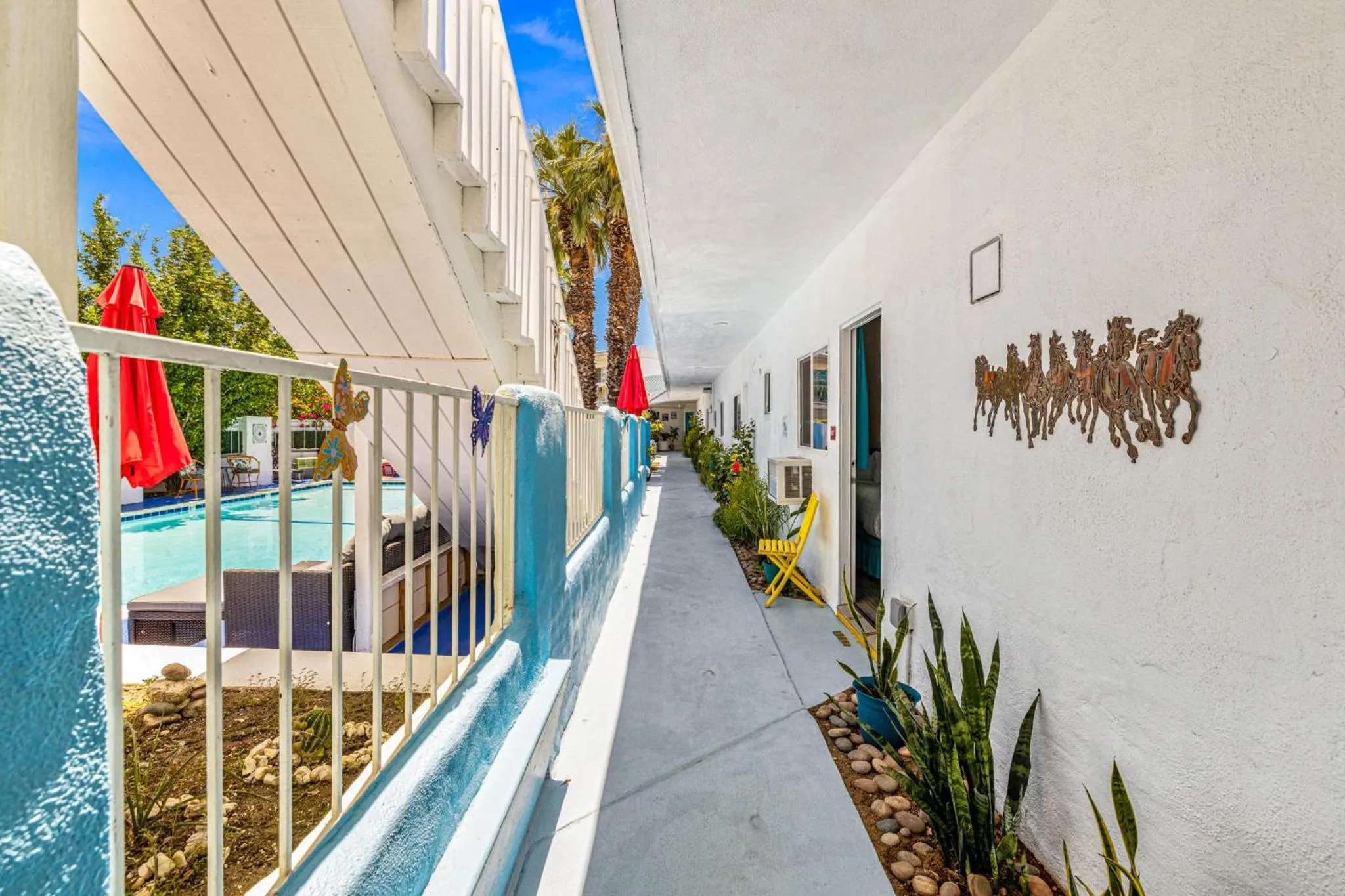 Property building in Inn at Palm Springs