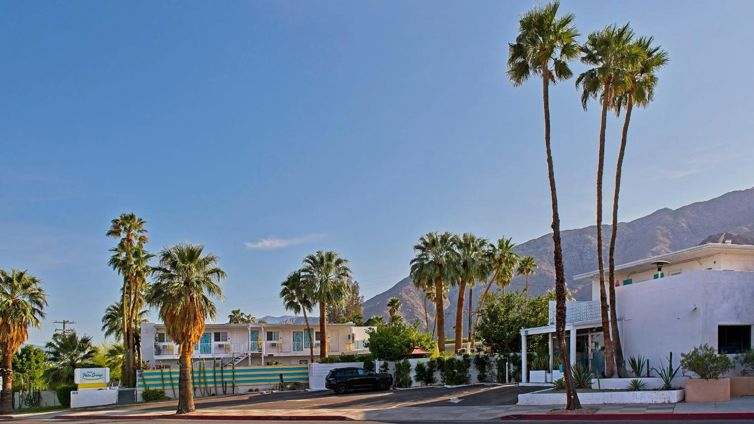 Property building in Inn at Palm Springs