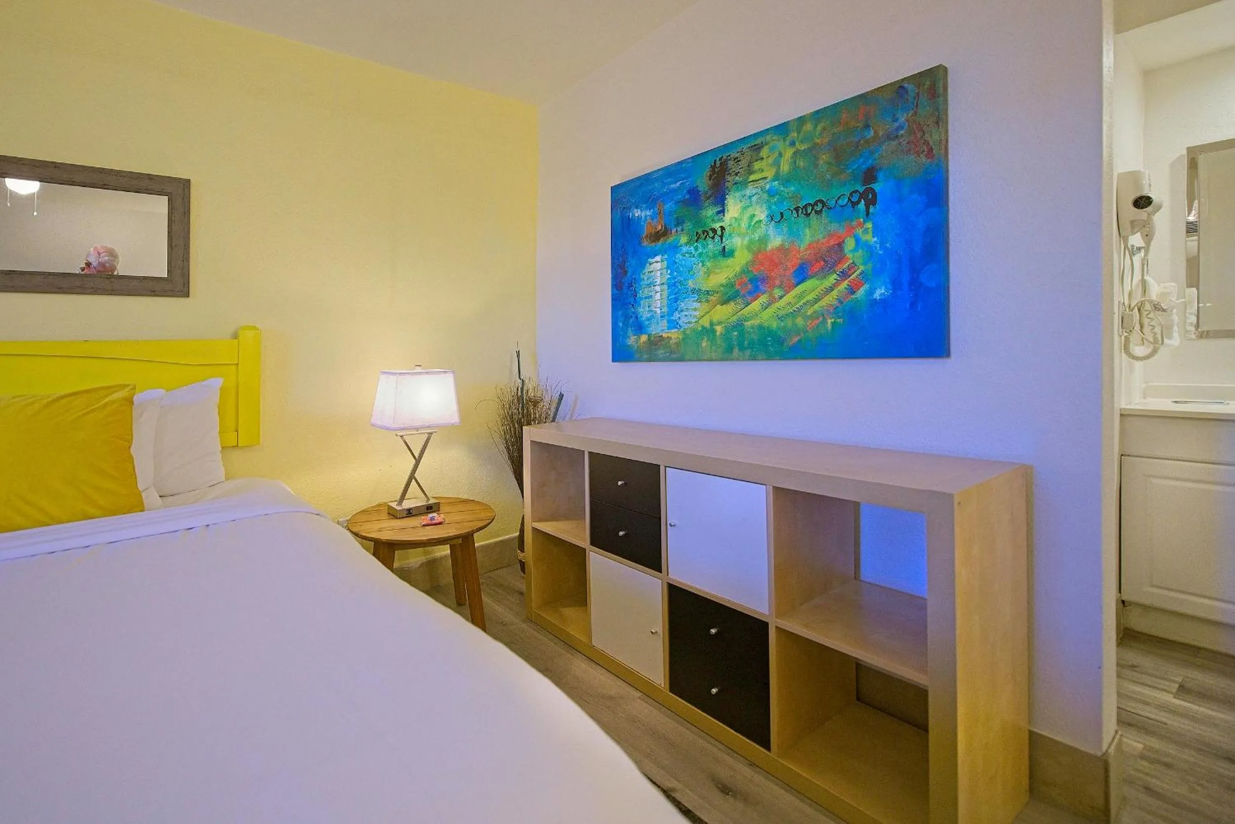 Bedroom, Bed in Inn at Palm Springs