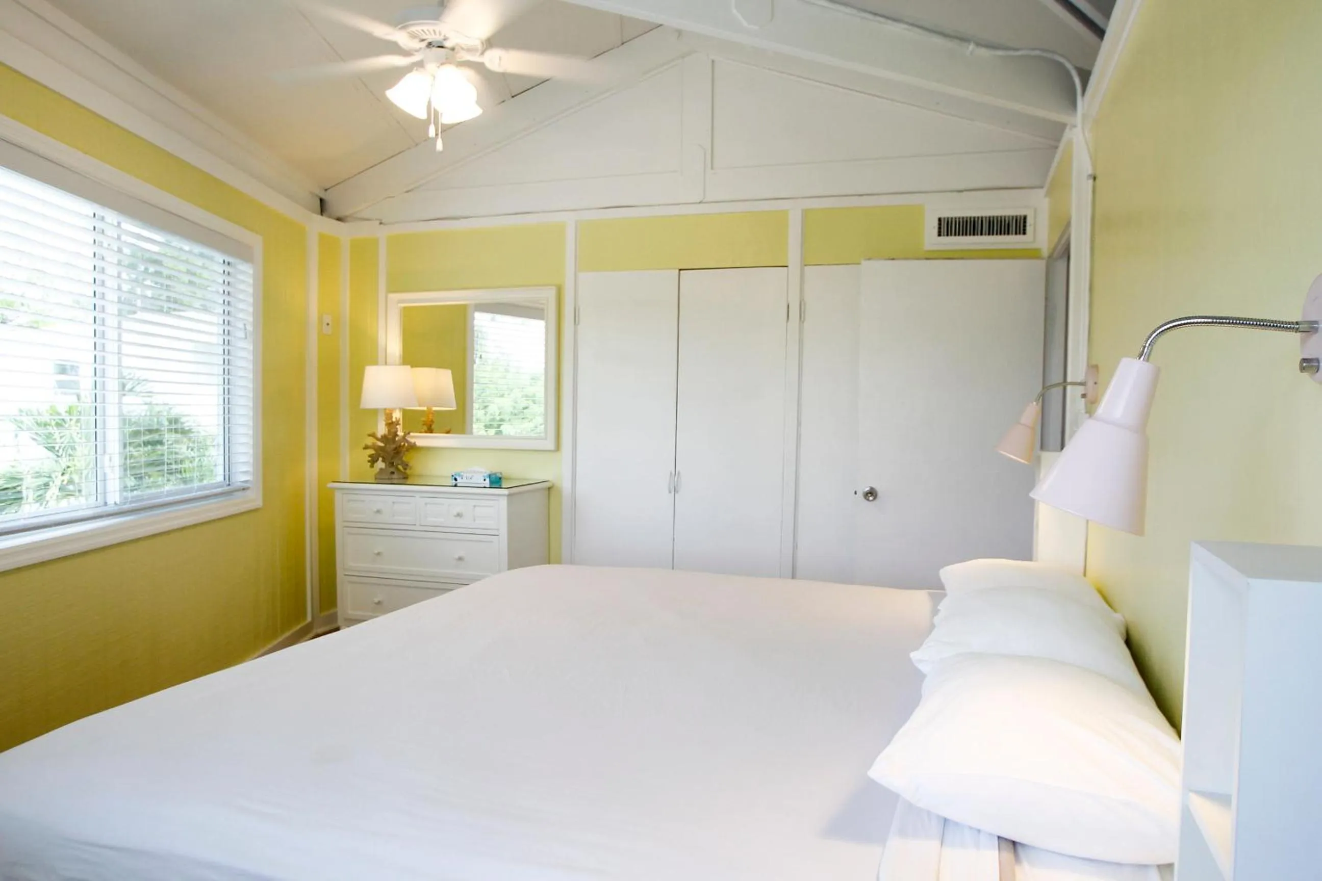 Bed in Topsider Resort