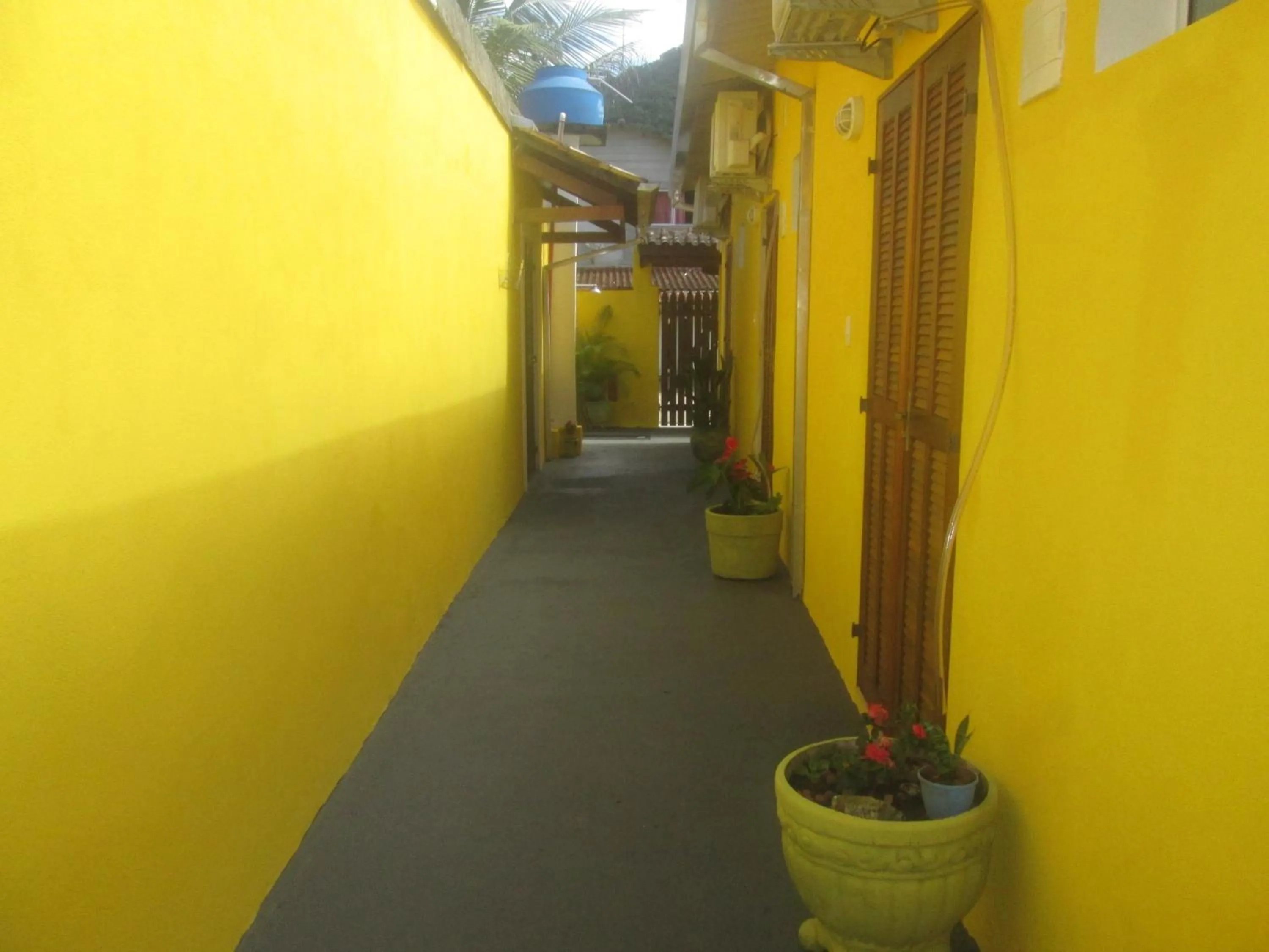 Facade/entrance in Suítes Cantinho do Sossego Ubatuba