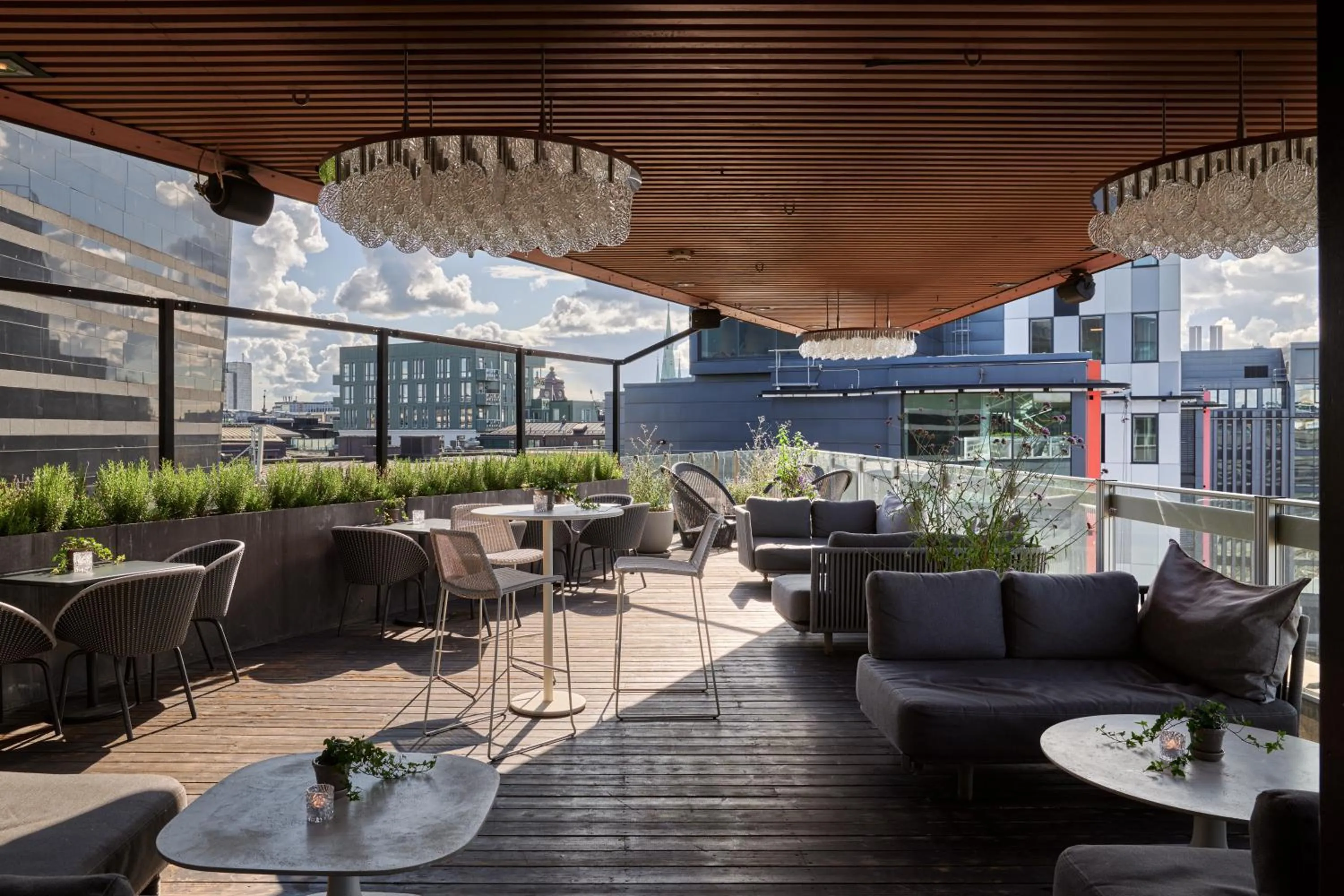 Restaurant/places to eat in Clarion Hotel Sign