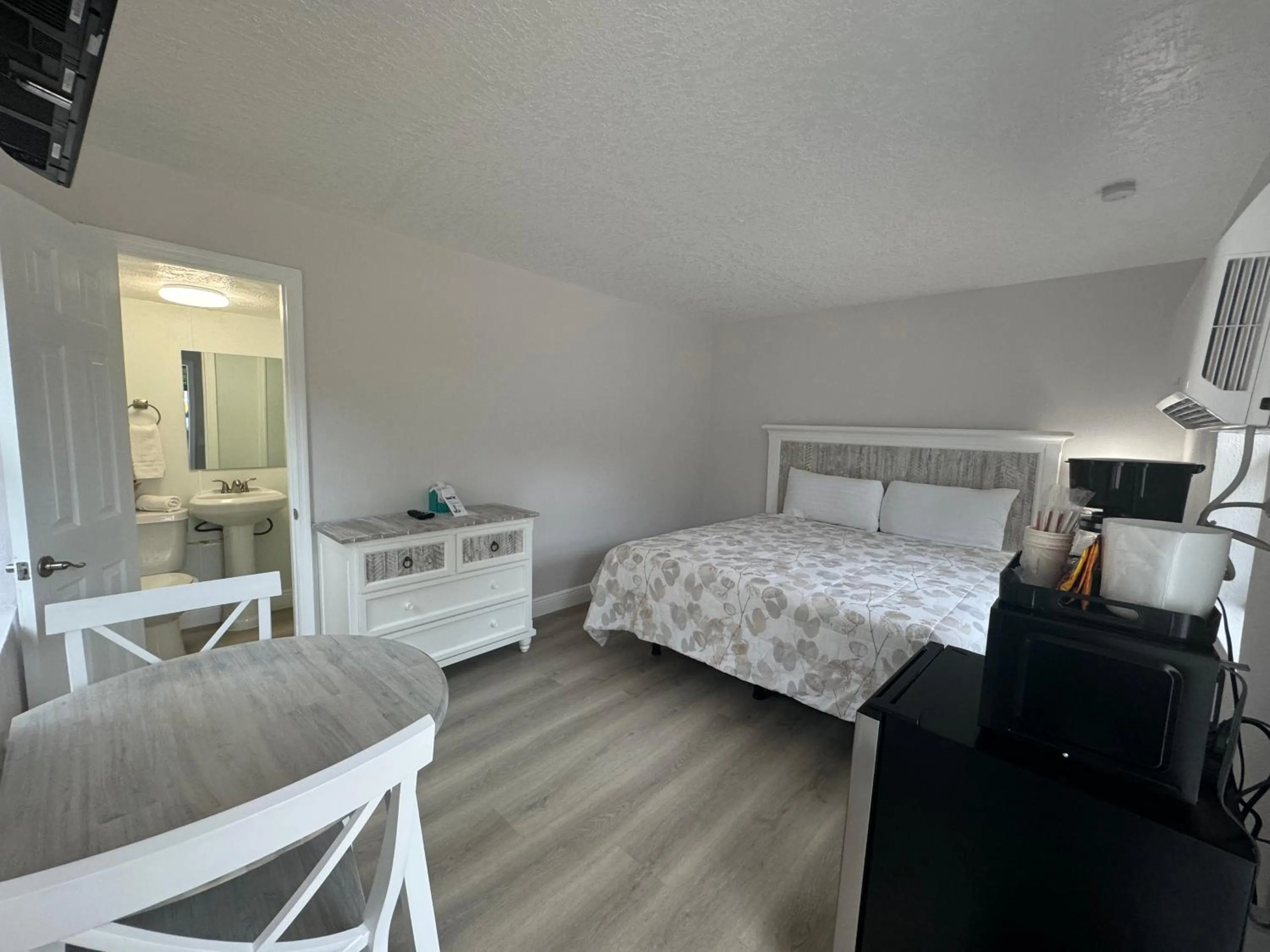 Bed in Sea Dell Motel - Marathon