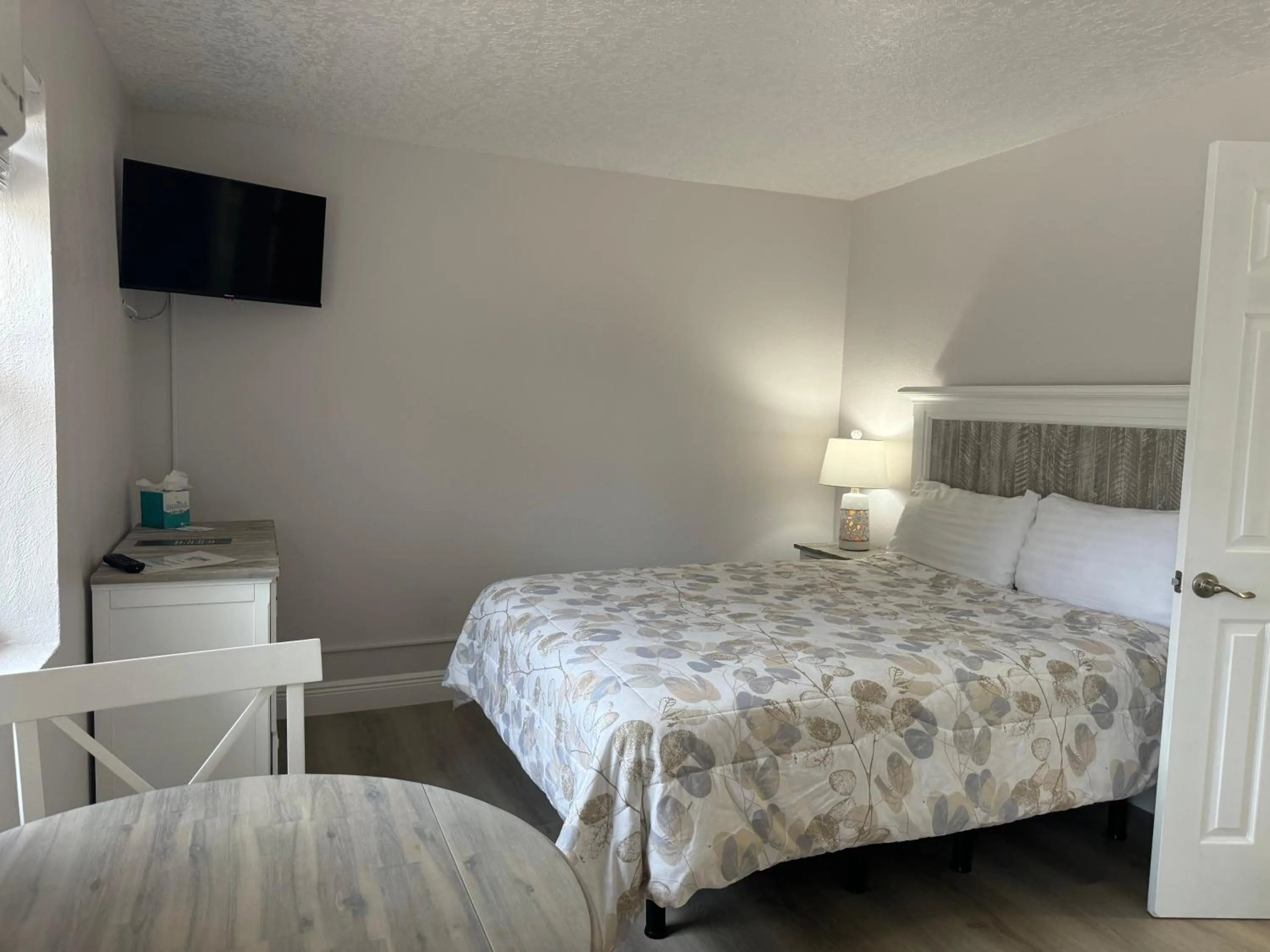 Bed in Sea Dell Motel - Marathon