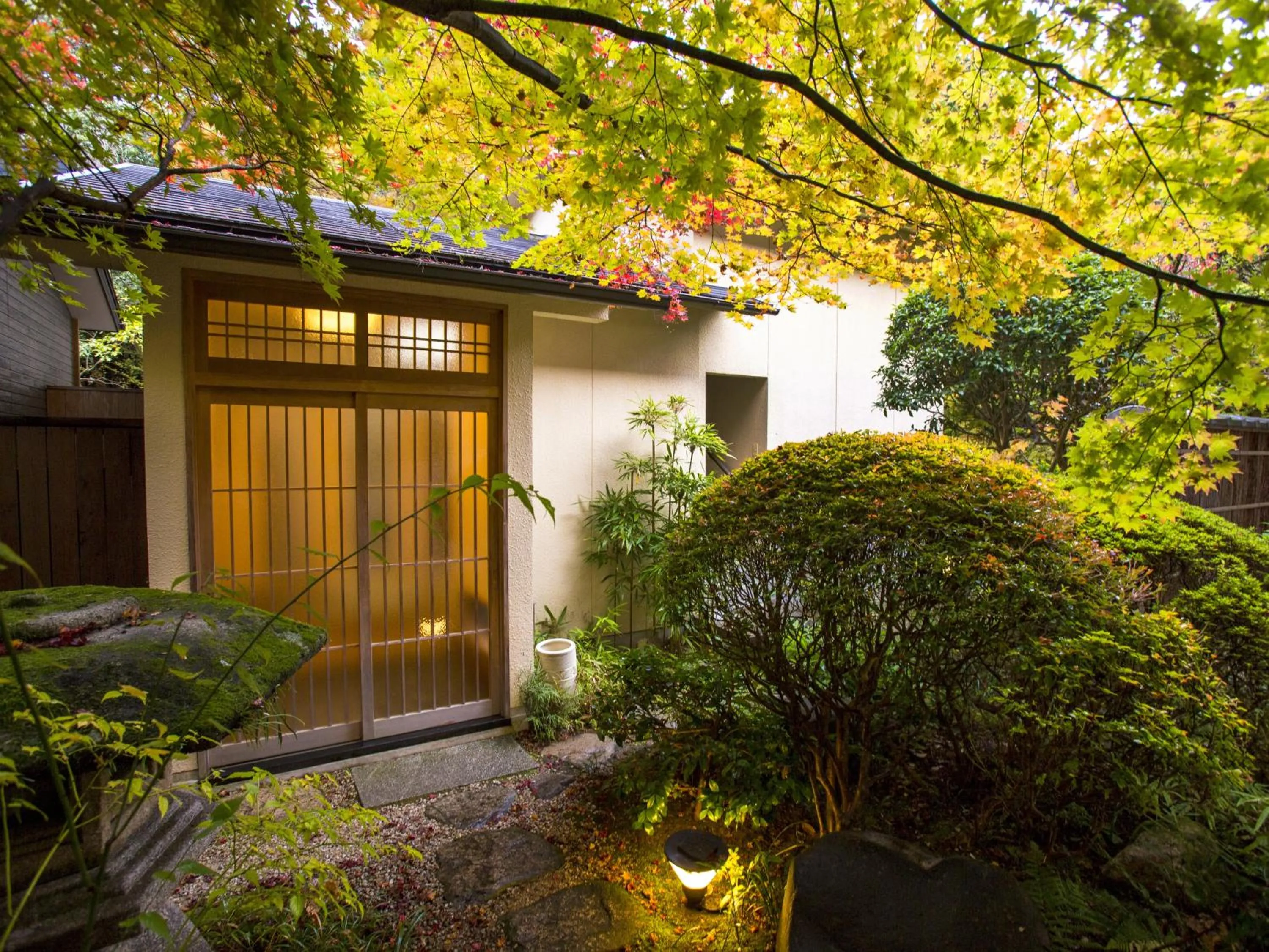 Property building in Hashinoya Bekkan Ransui