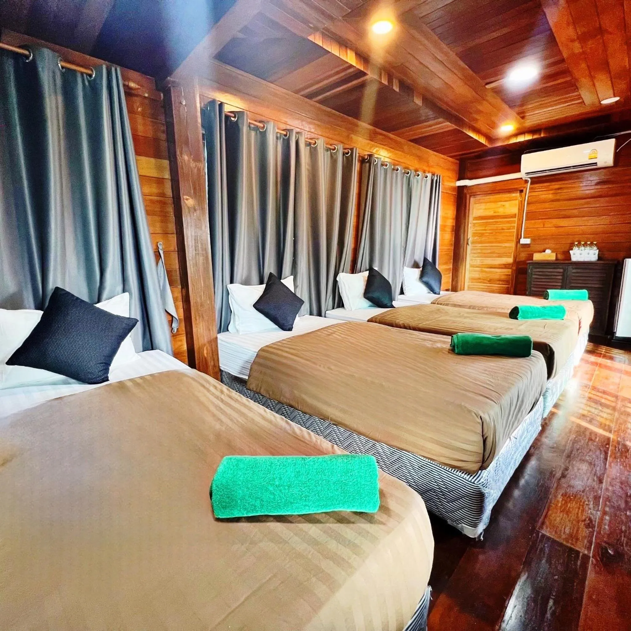 Bed in Maingern Maithong Resort