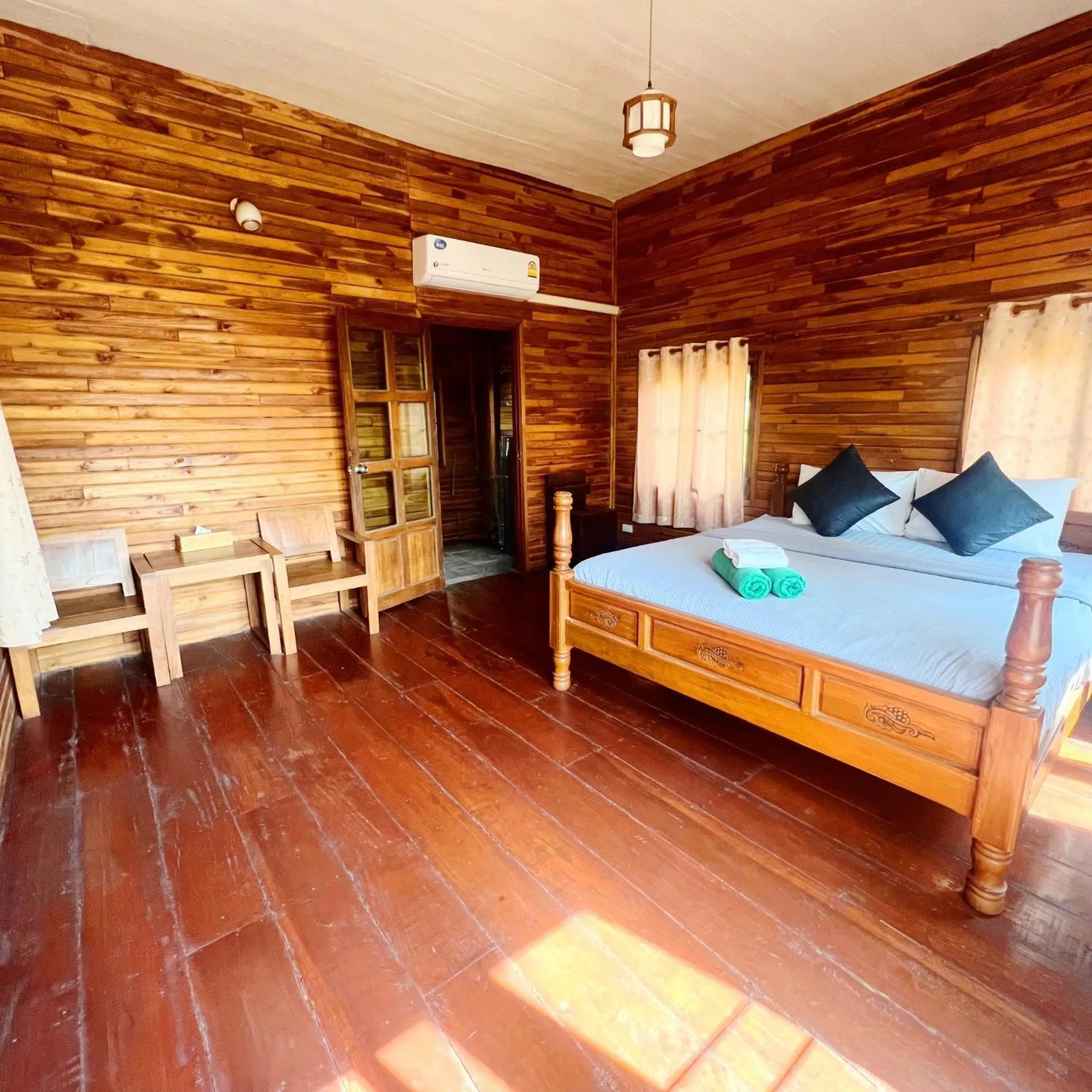 Bed in Maingern Maithong Resort