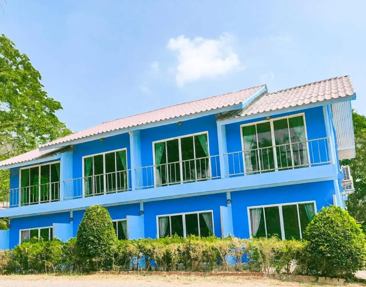 Queen Room with Garden View in Maingern Maithong Resort Queen Room with Garden View in Maingern Maithong Resort