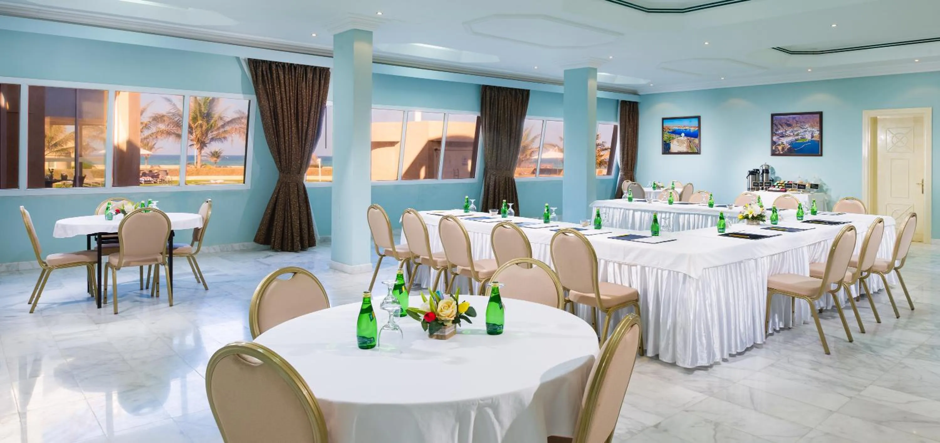 Restaurant/places to eat in Masira Island Resort