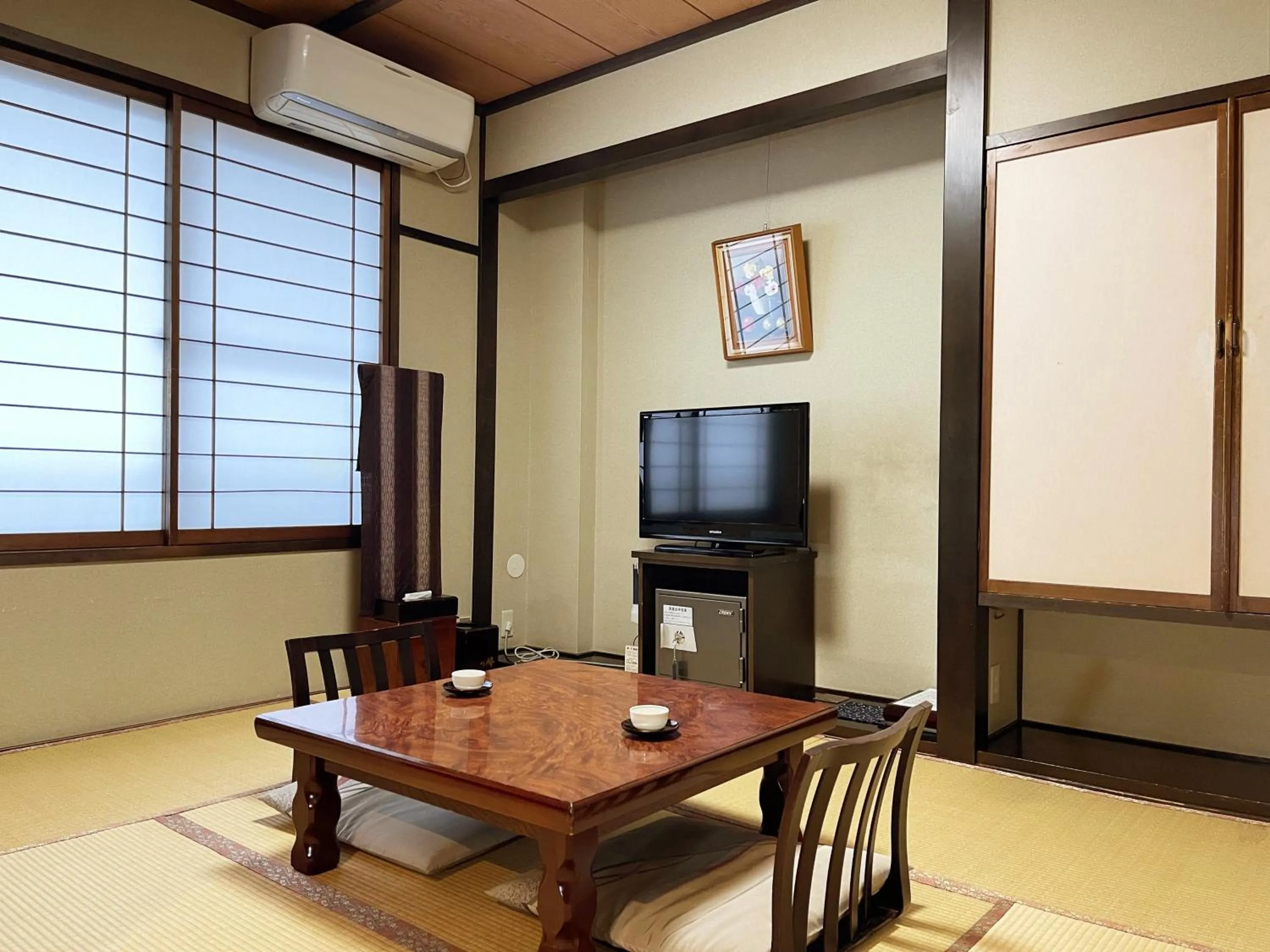 Photo of the whole room in Hotel Yamabuki