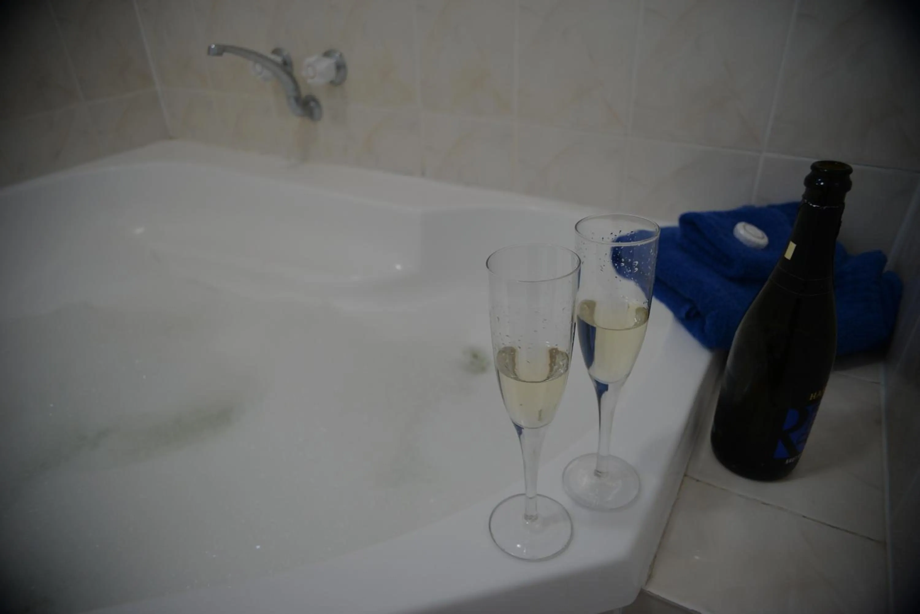 Bathroom in Ship Inn Motel Yarram