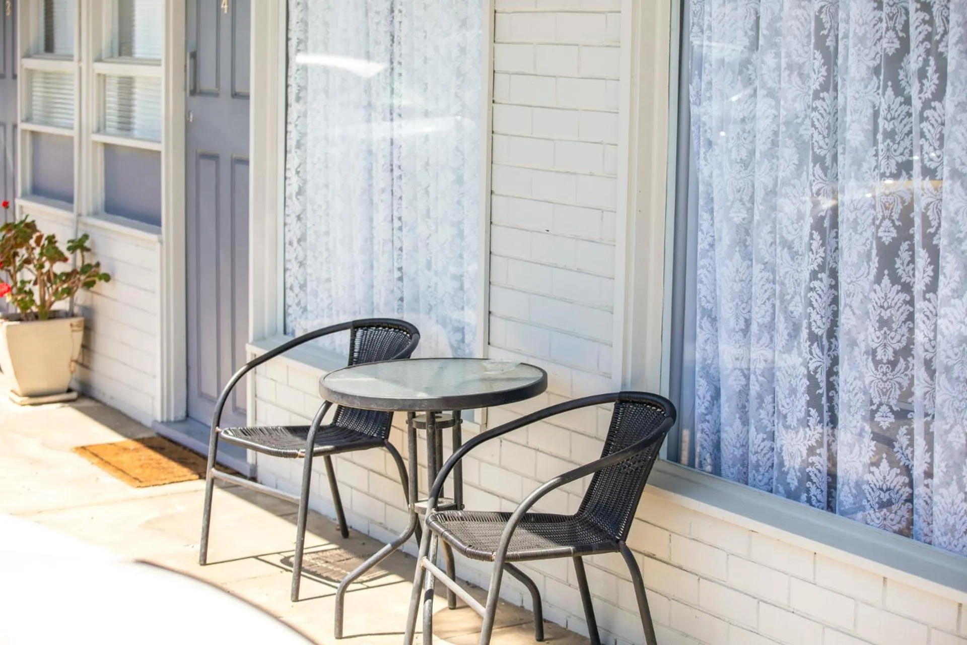 Seating area in Ship Inn Motel Yarram