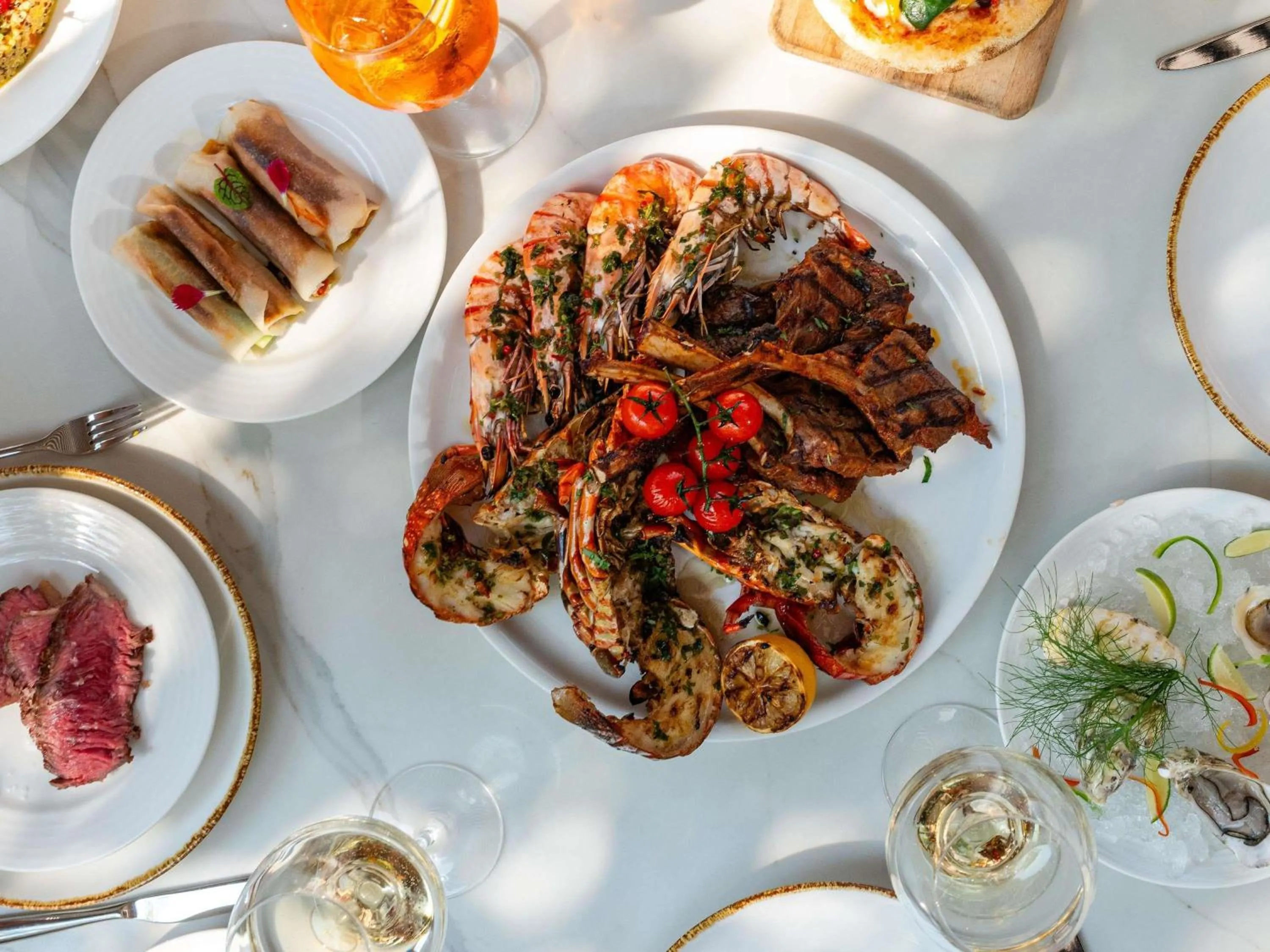 Restaurant/places to eat in Fairmont Bab Al Bahr