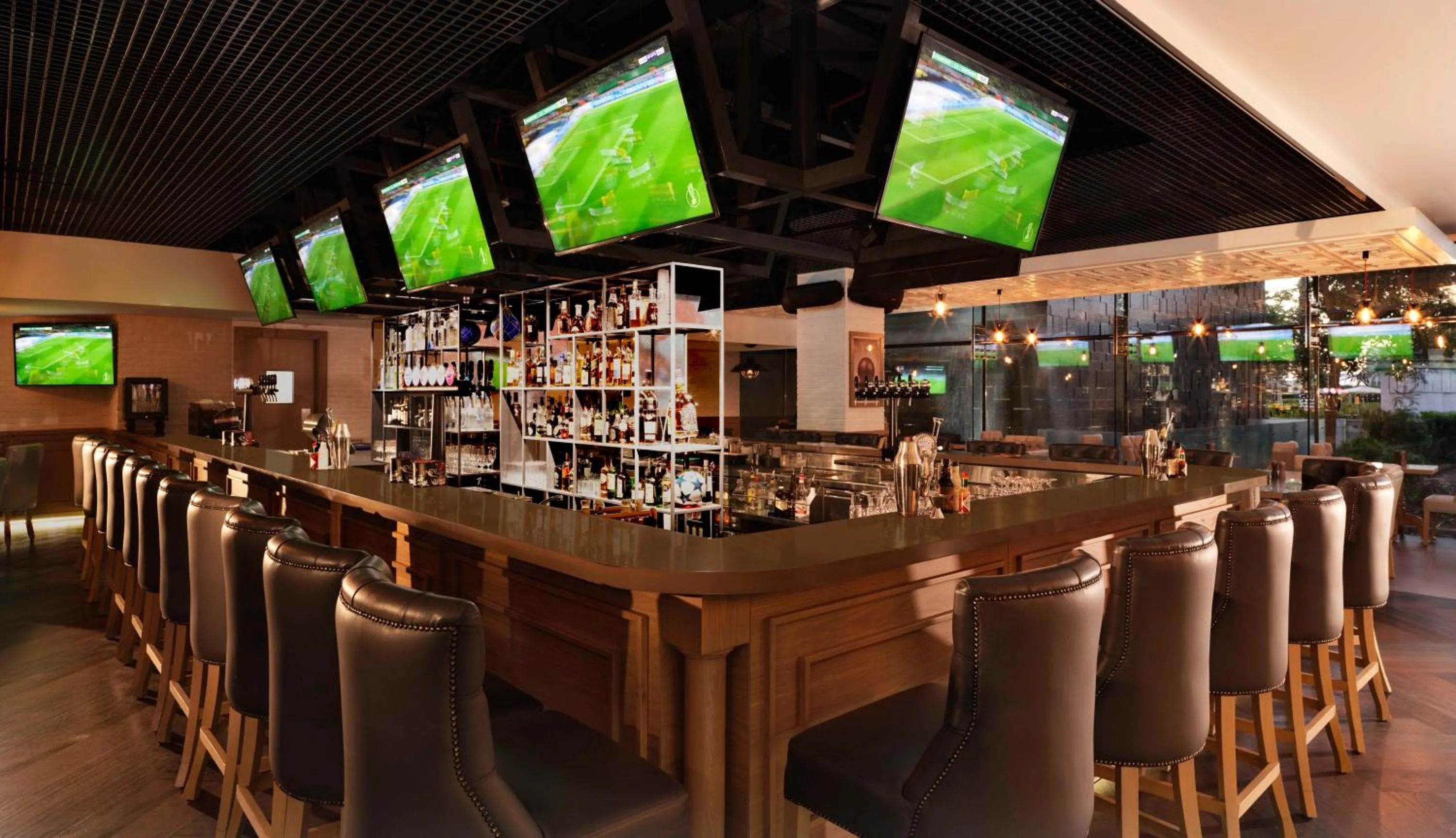 Restaurant/places to eat in Fairmont Bab Al Bahr