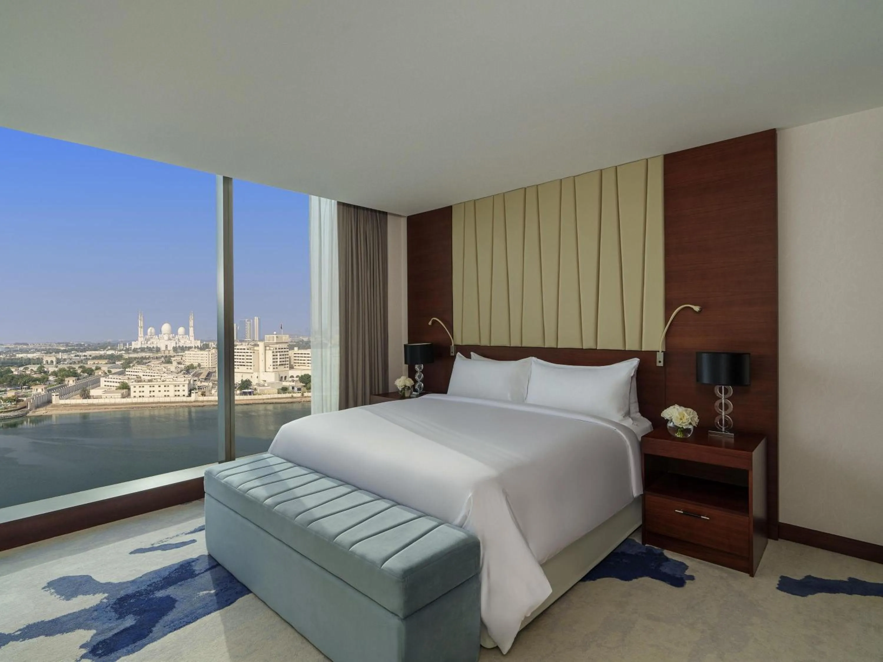 Bedroom, Bed in Fairmont Bab Al Bahr