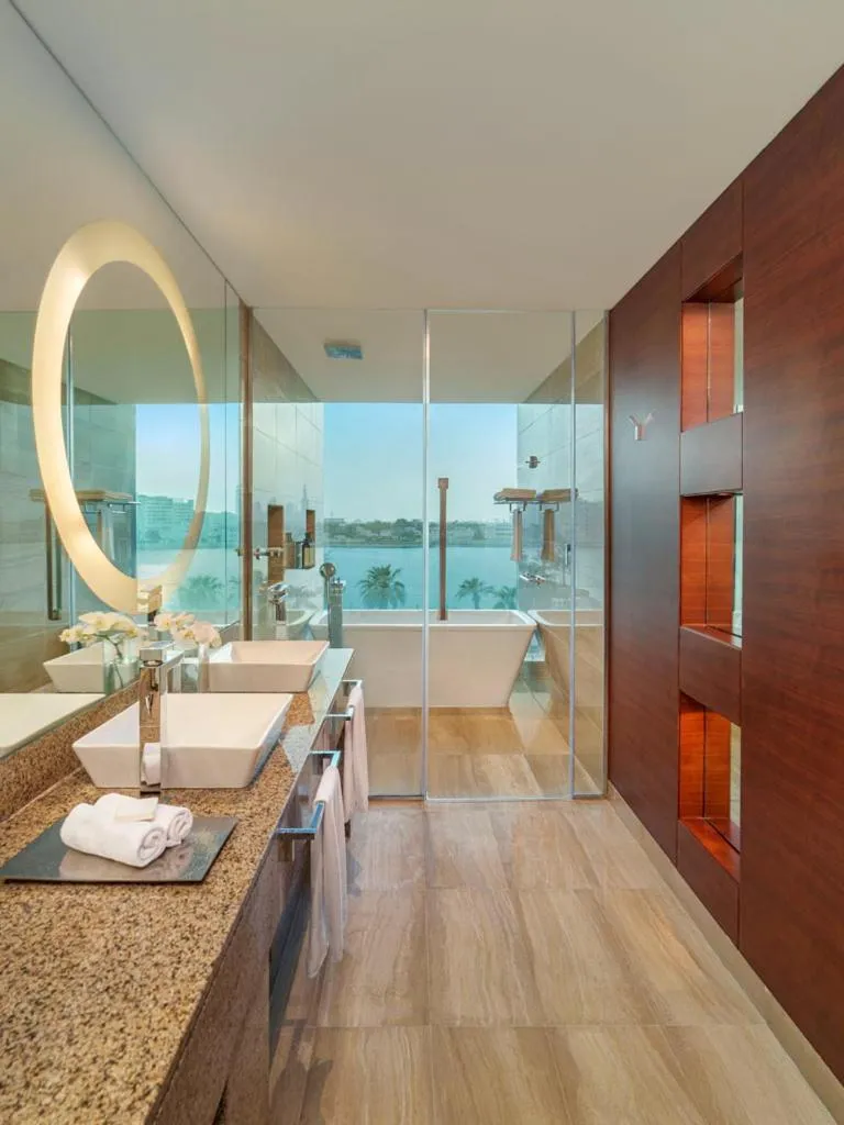 Bathroom in Fairmont Bab Al Bahr