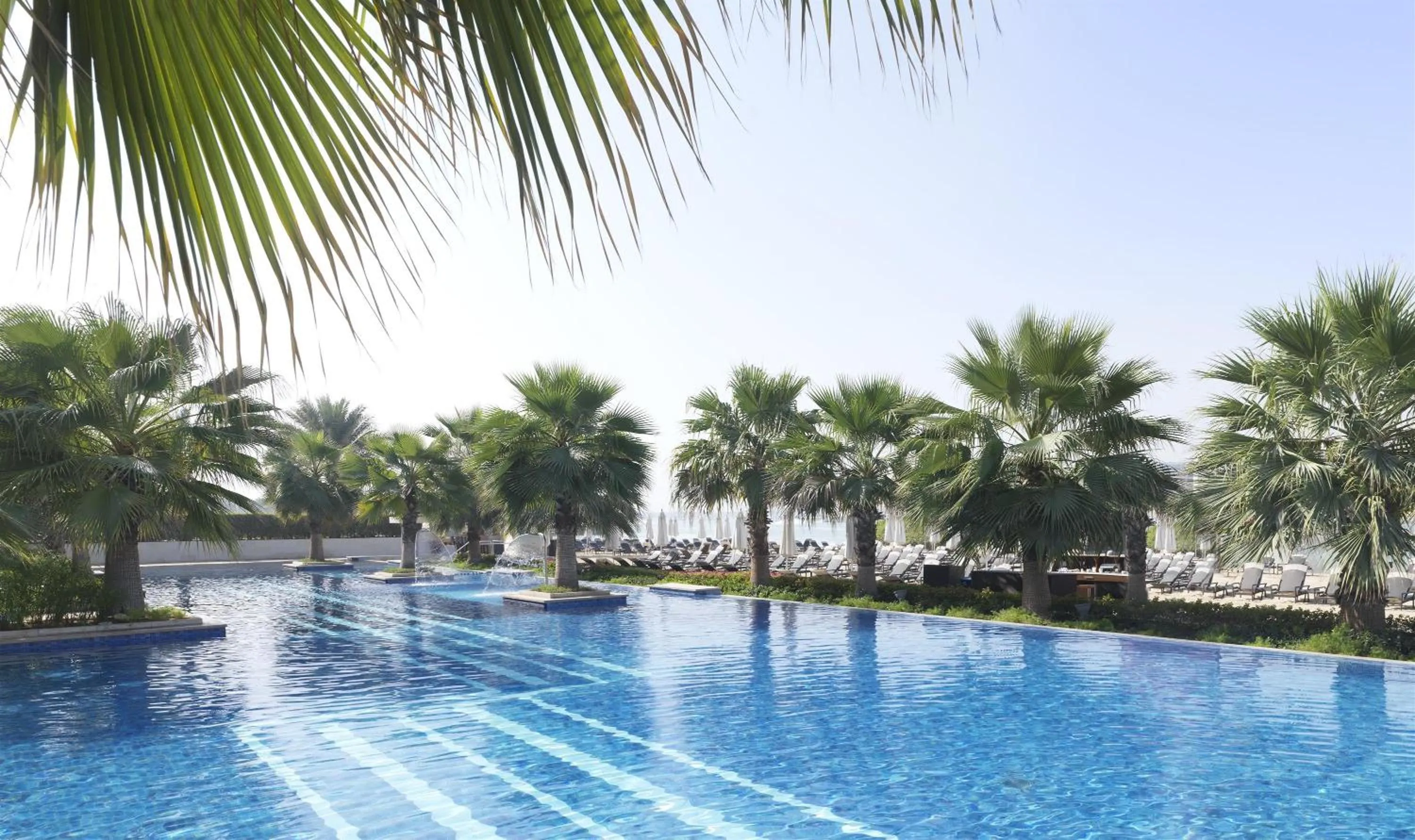 Swimming pool in Fairmont Bab Al Bahr