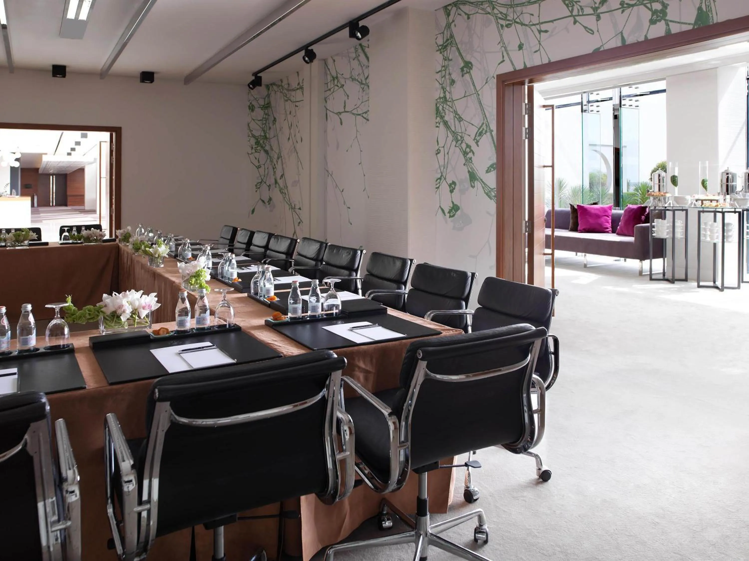 Business facilities in Fairmont Bab Al Bahr