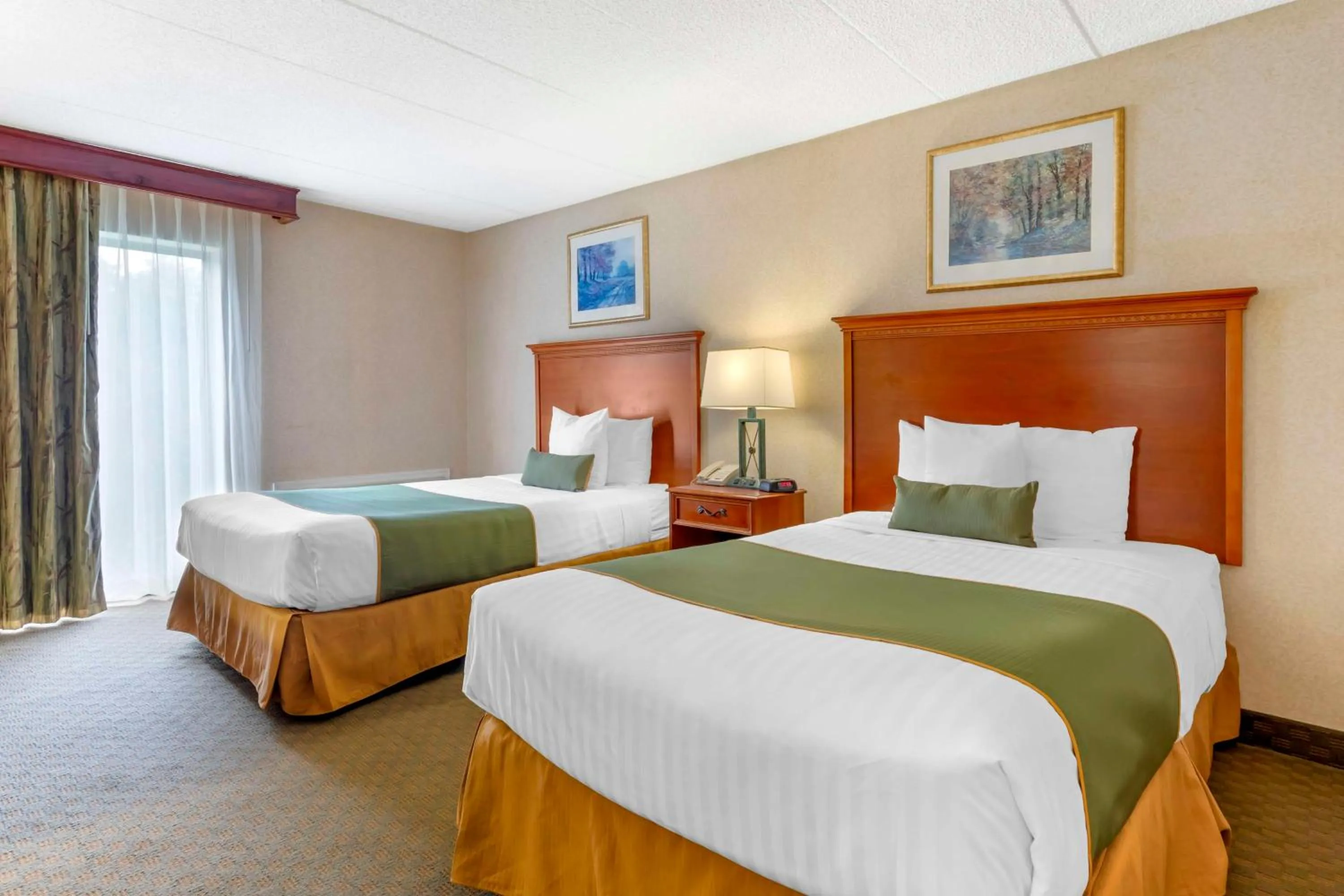 Bedroom, Bed in Best Western Capital Beltway Washington DC