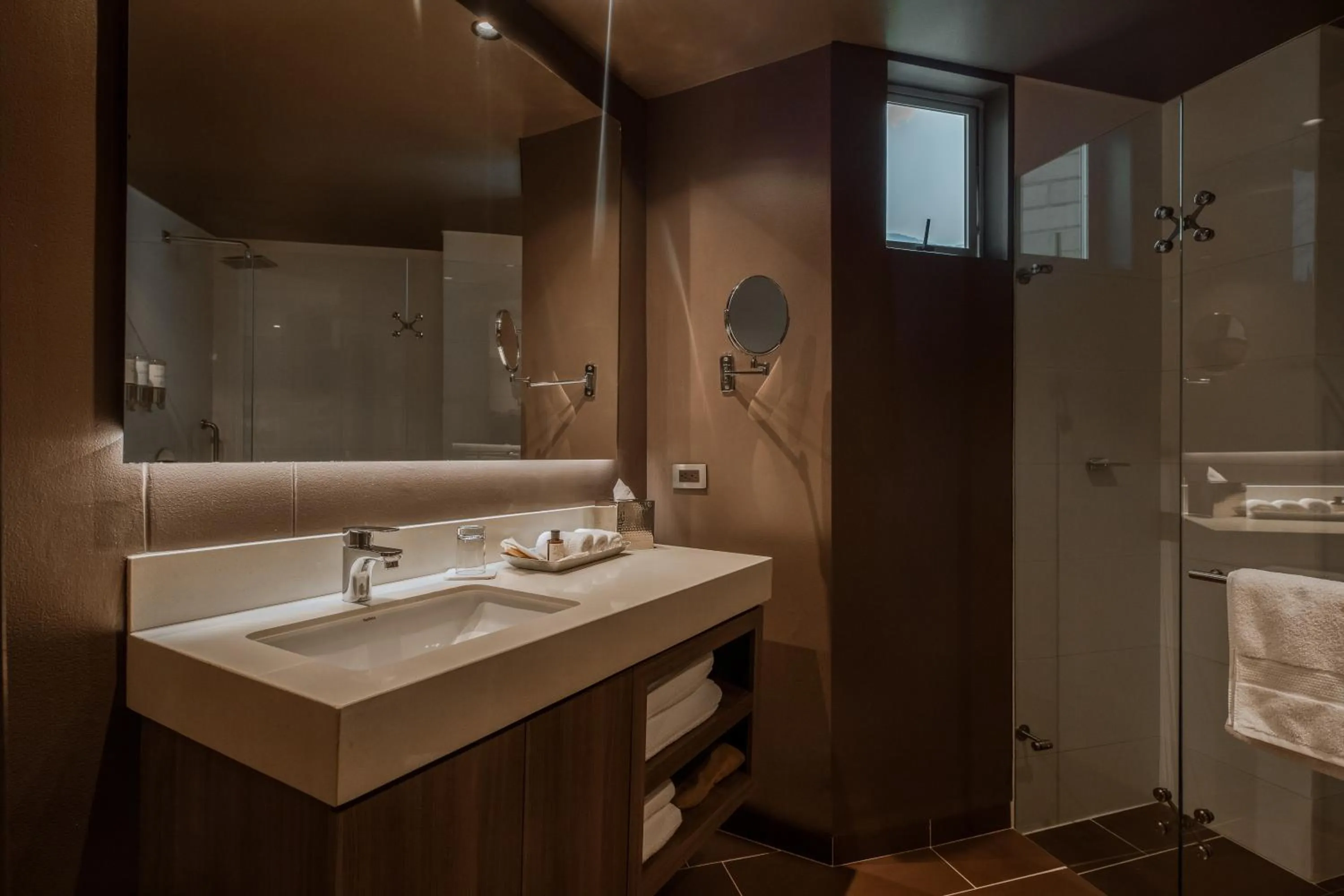 Bathroom in Binn Hotel