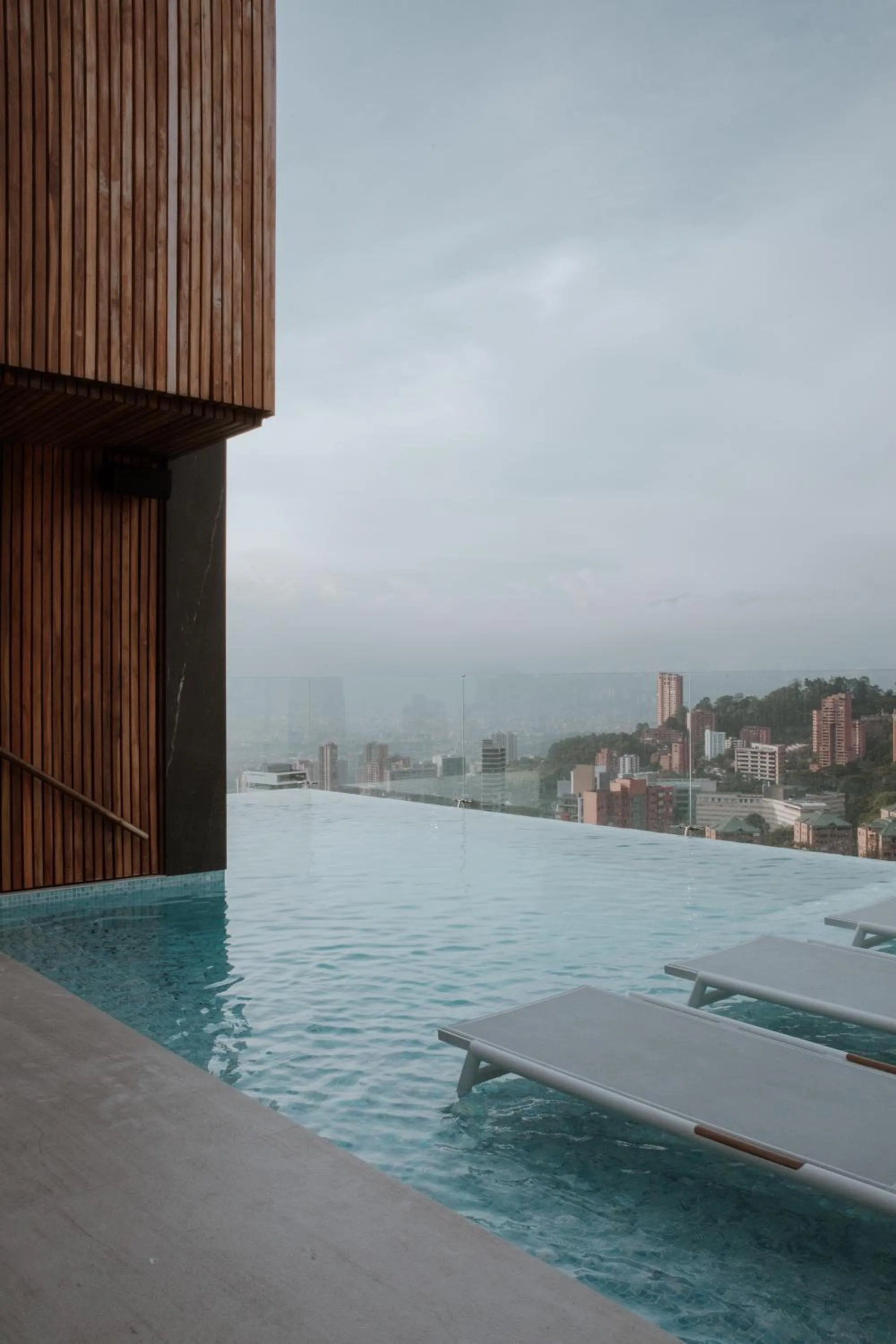 Swimming pool in Binn Hotel