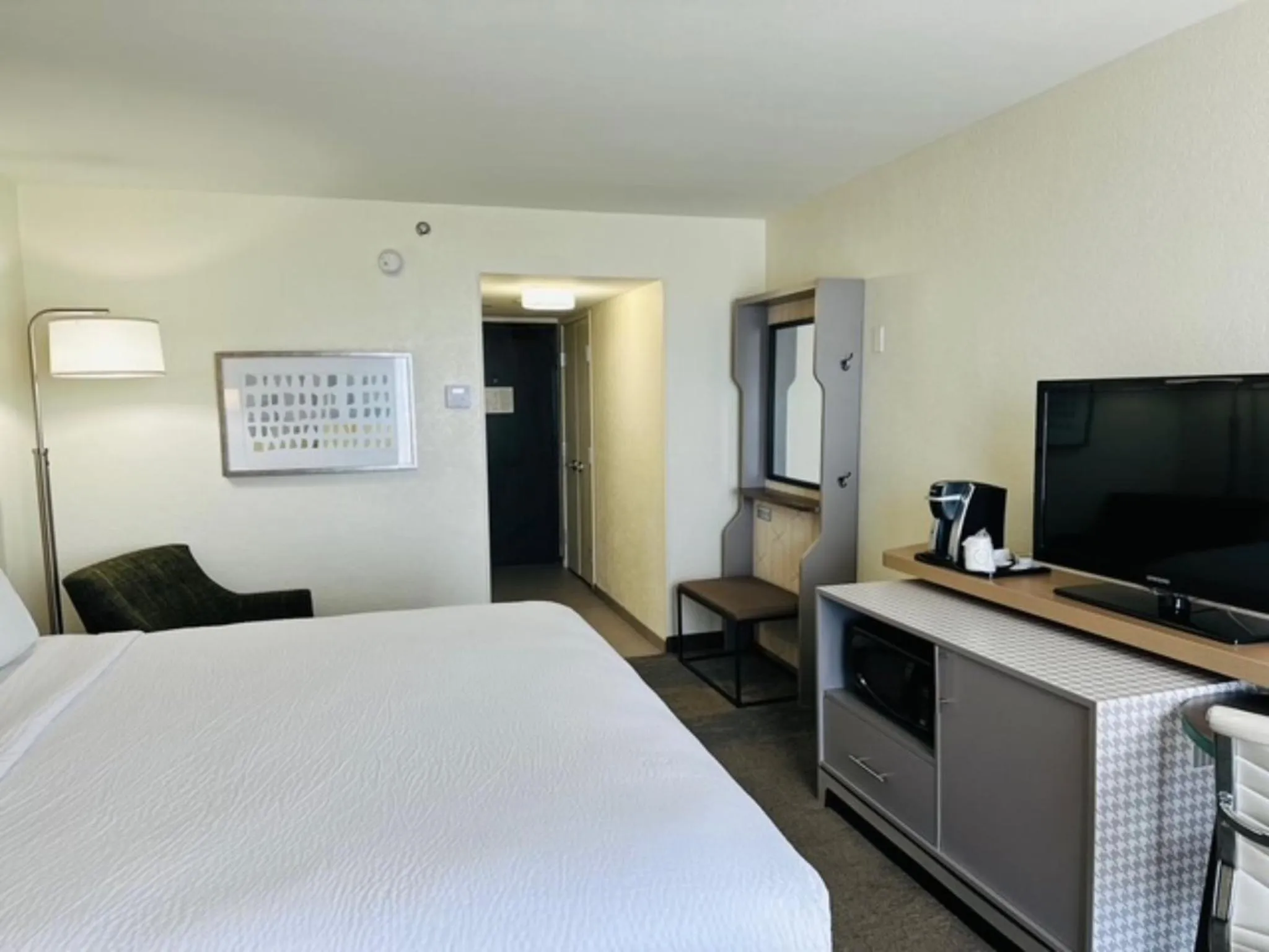 Photo of the whole room, Bed in Holiday Inn Miami International Airport by IHG