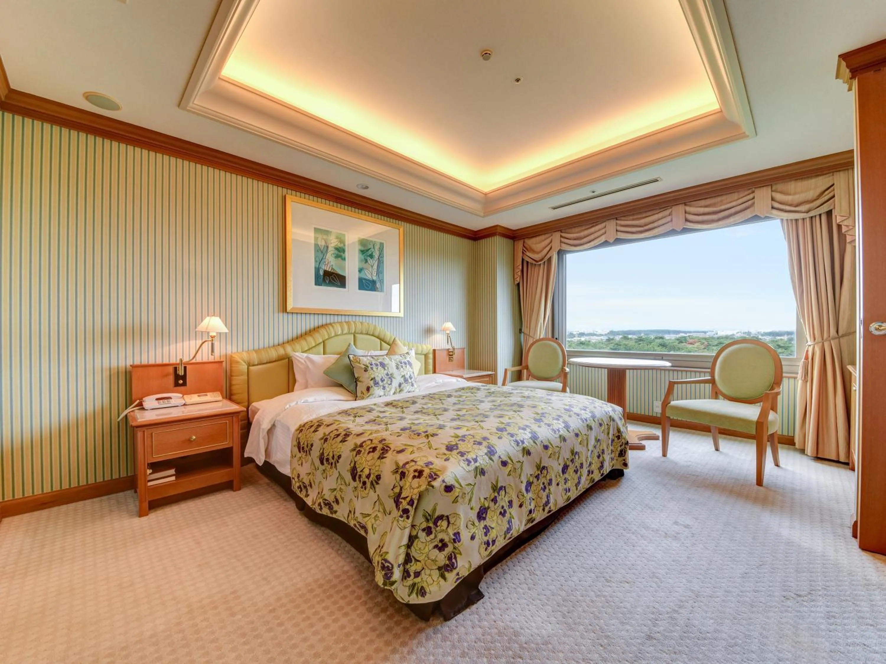 Bed in Forest Inn Showakan (Okura Hotels & Resorts)