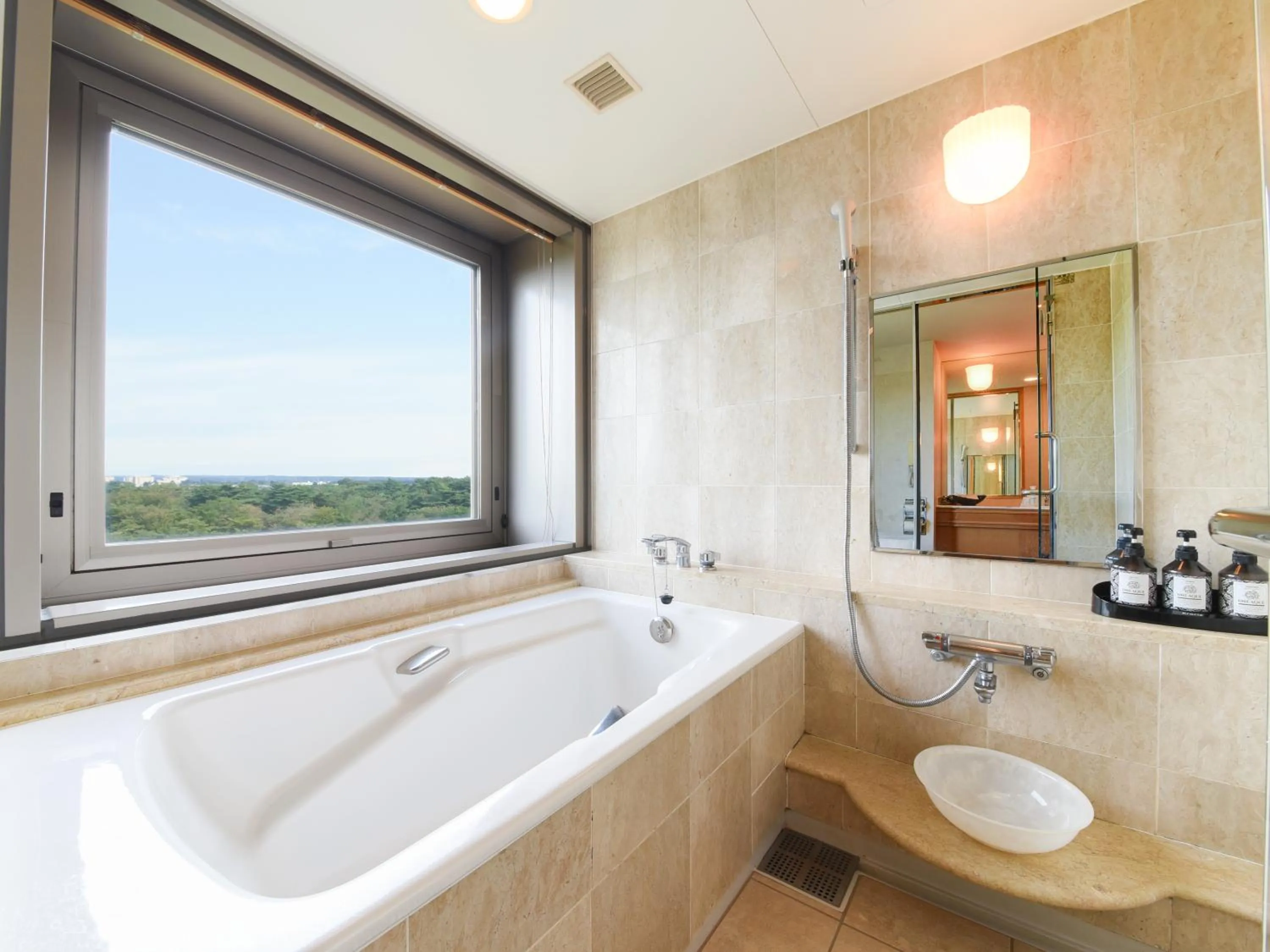 Bathroom in Forest Inn Showakan (Okura Hotels & Resorts)
