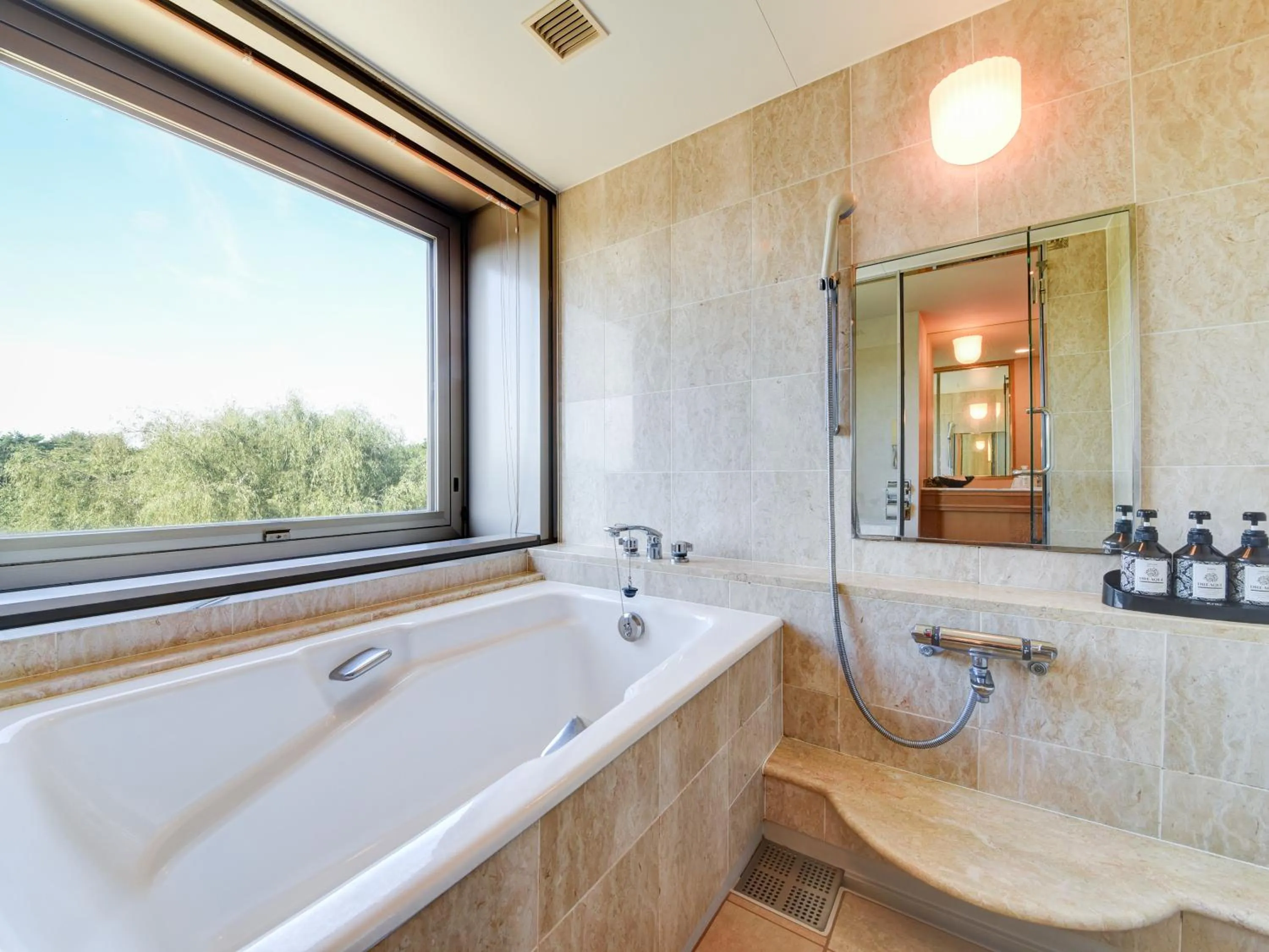 Bathroom in Forest Inn Showakan (Okura Hotels & Resorts)