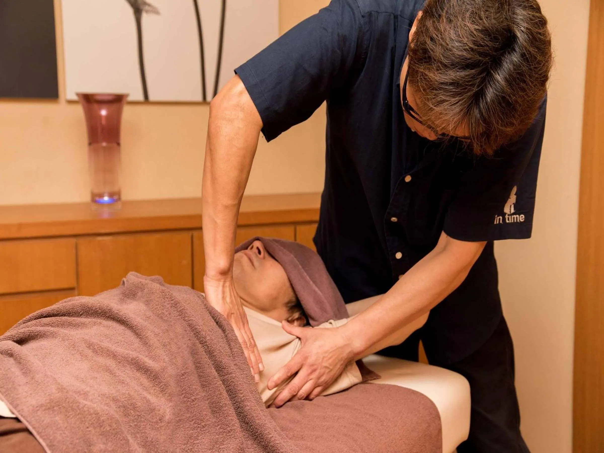 Massage in Forest Inn Showakan (Okura Hotels & Resorts)