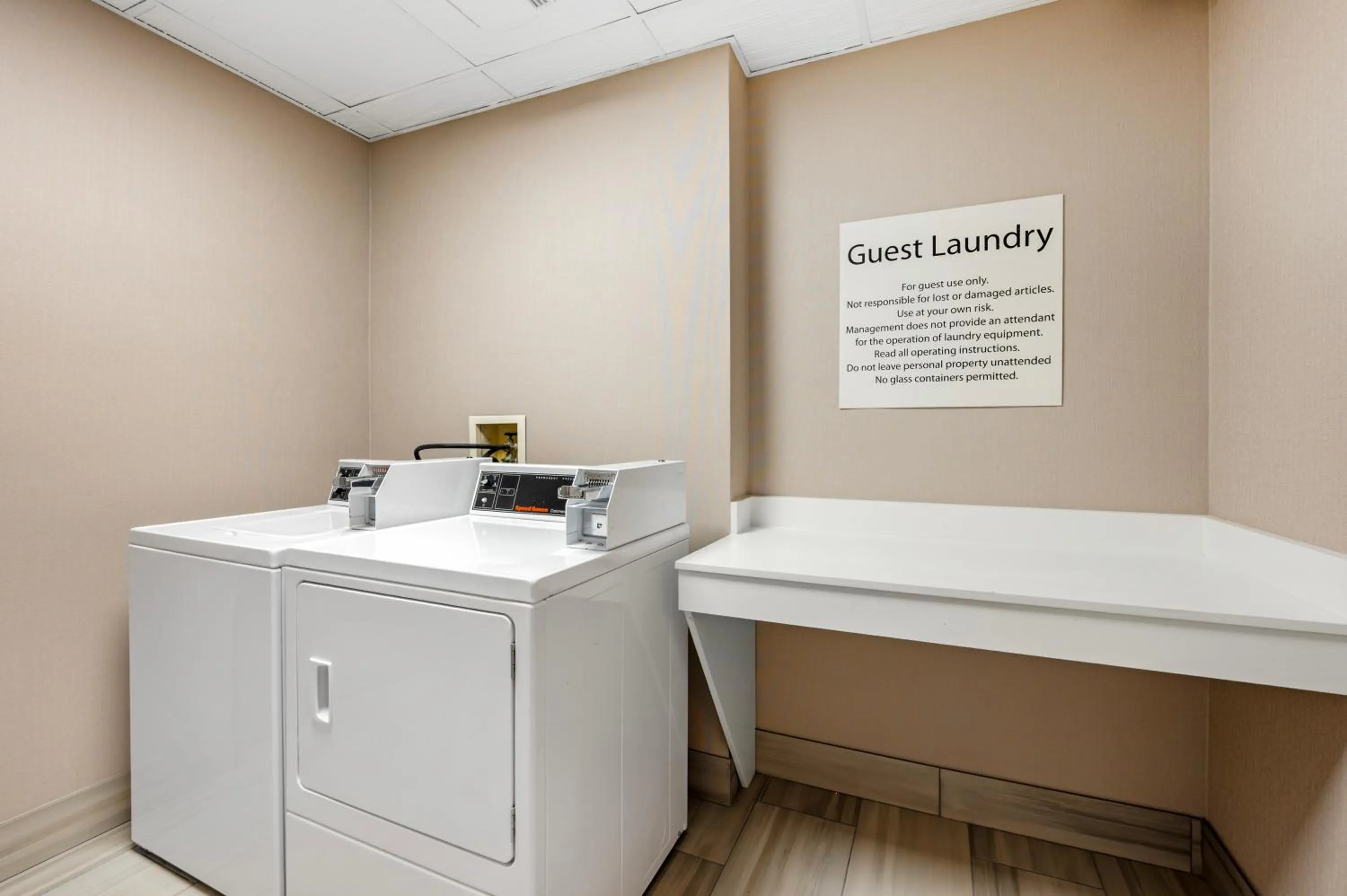 Holiday Inn Express & Suites Indianapolis - East by IHG