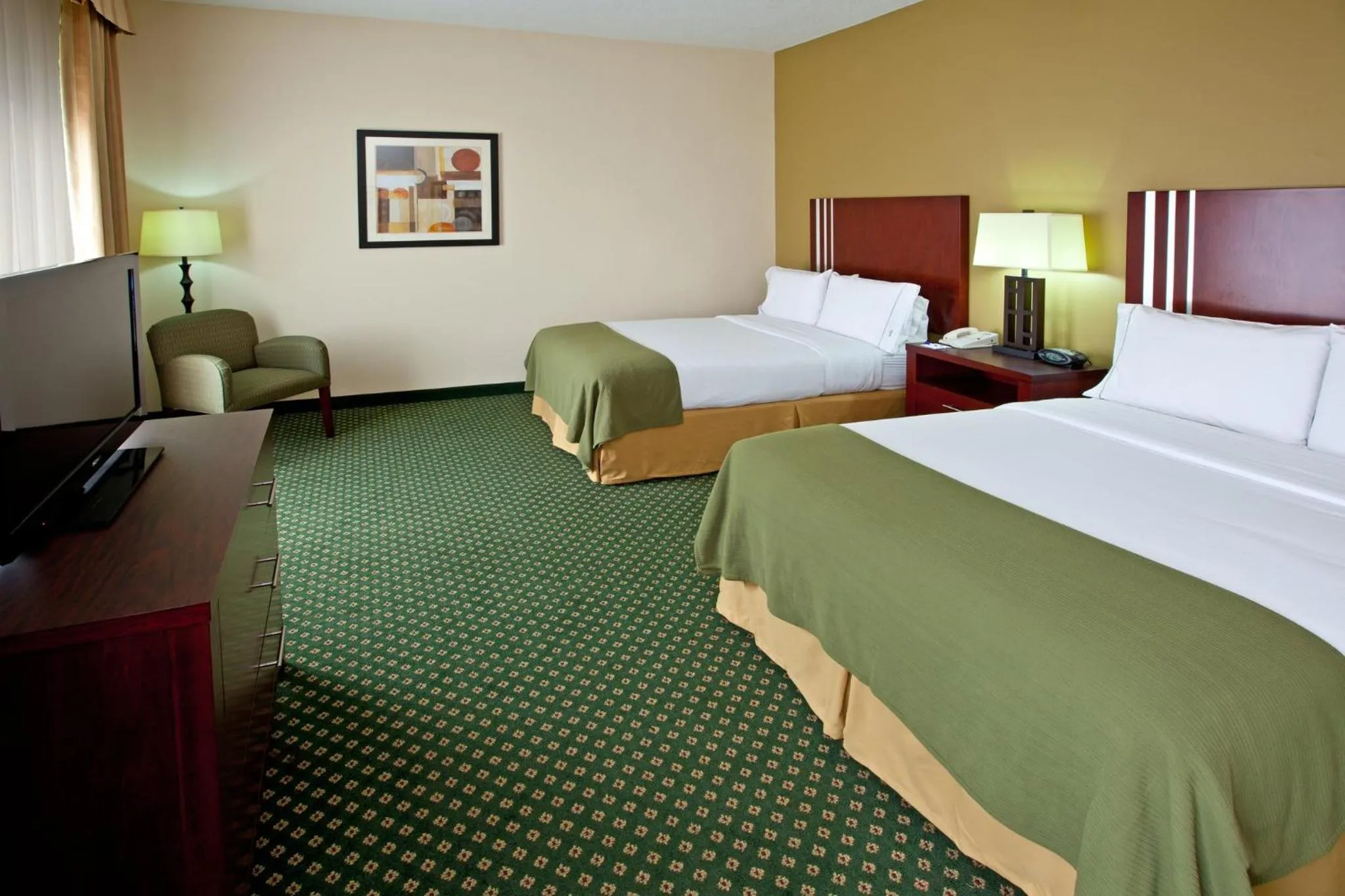 Photo of the whole room, Bed in Holiday Inn Express & Suites Indianapolis - East by IHG