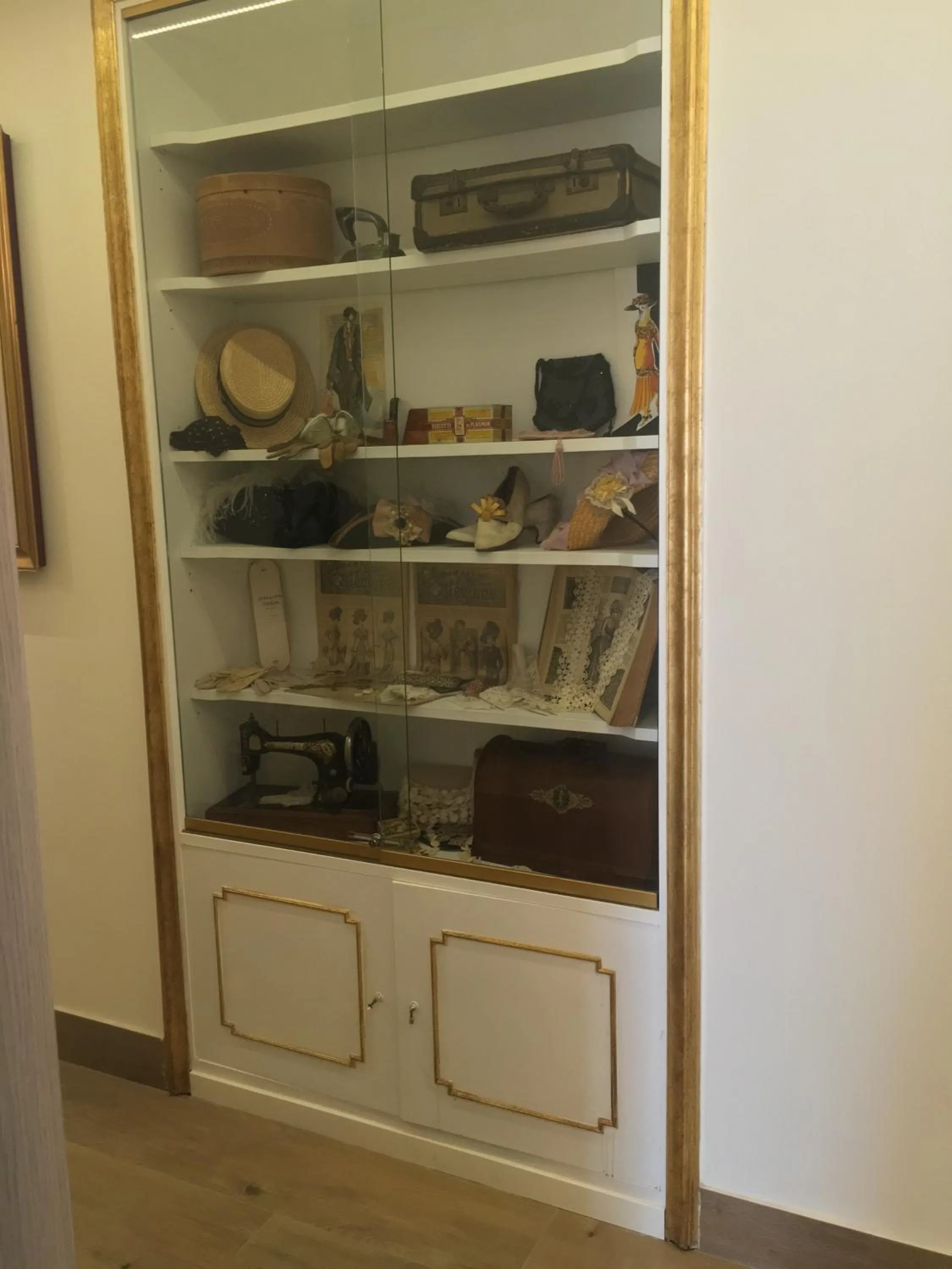 Property building in Art Atelier Accomodation Guest House