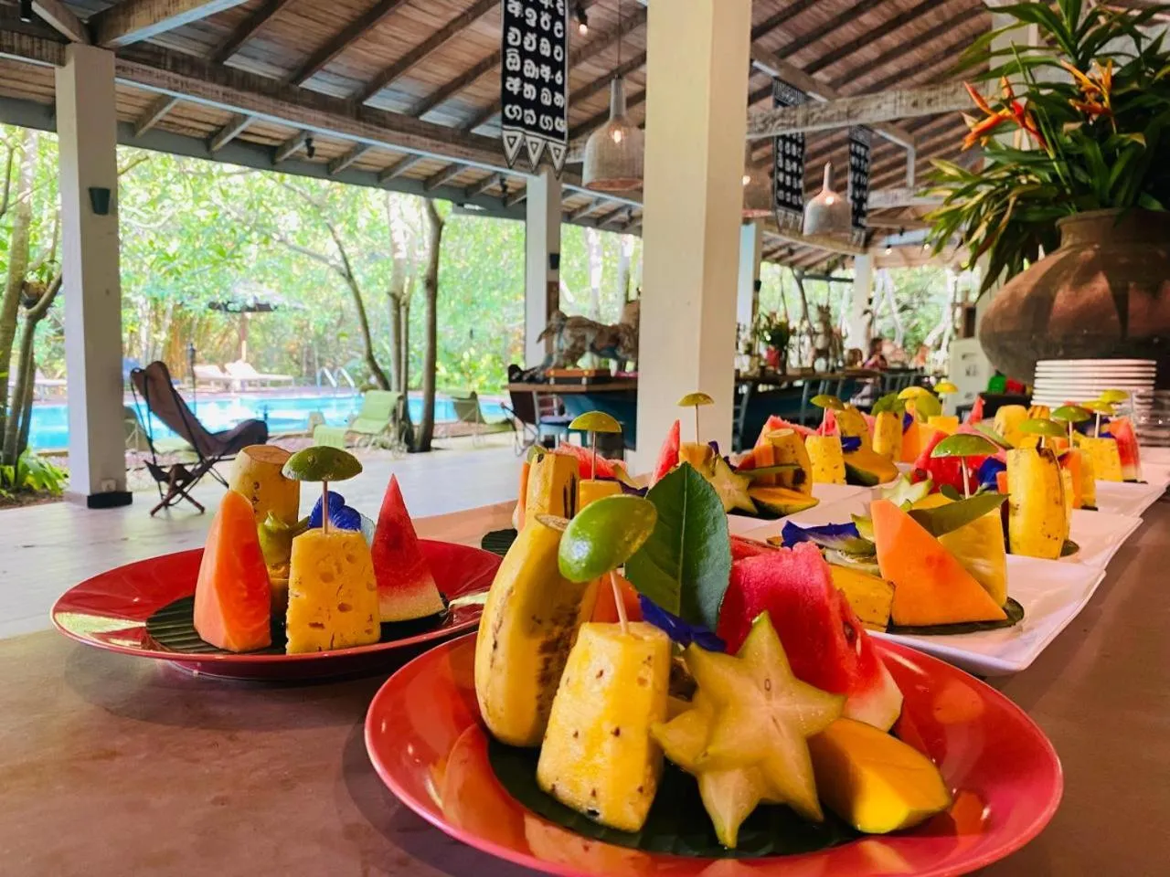 Restaurant/places to eat in Ginganga Lodge