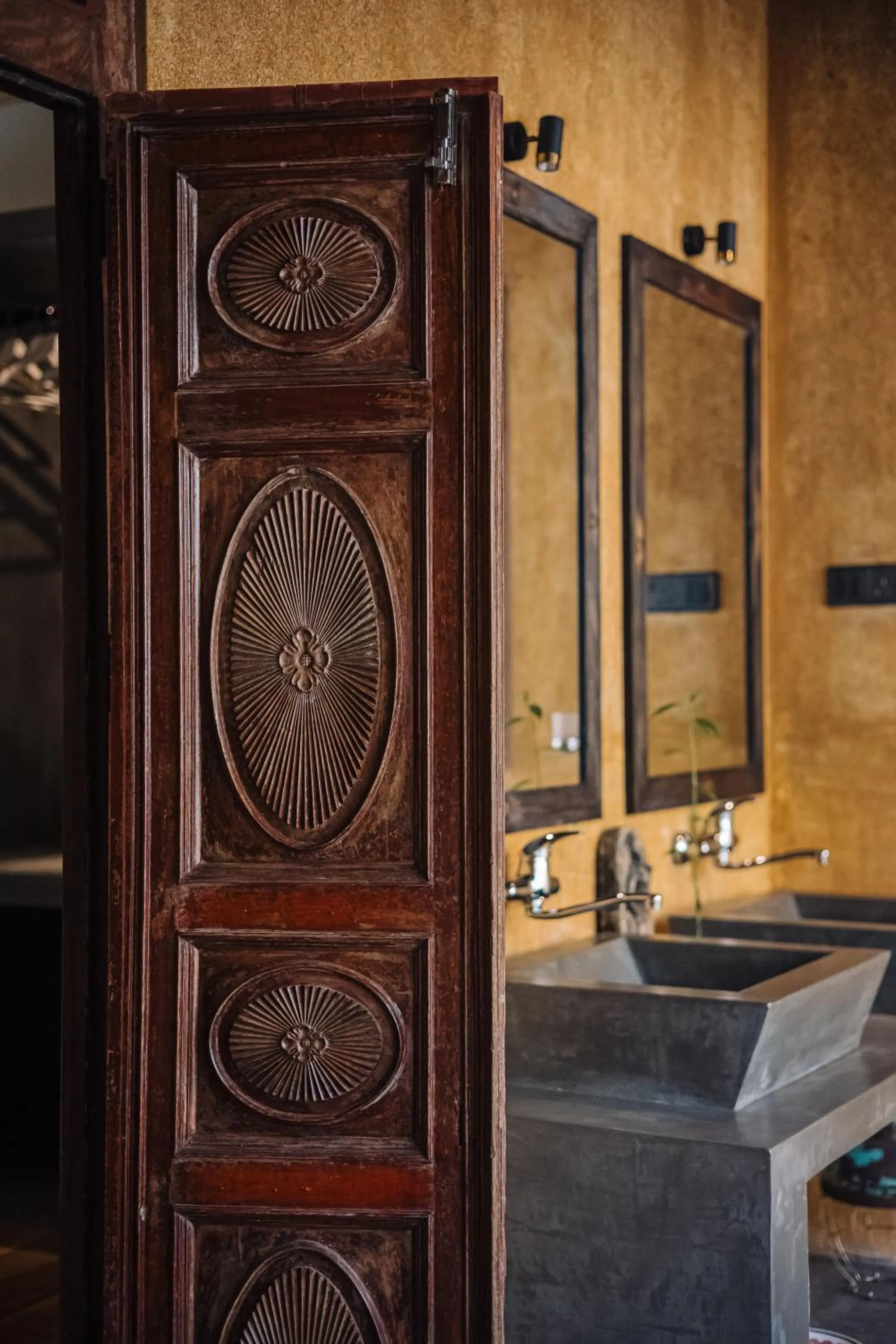 Decorative detail in Ginganga Lodge