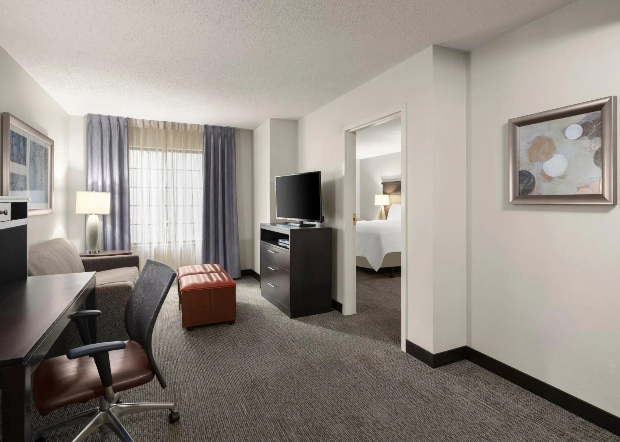 Photo of the whole room, Bed in Staybridge Suites Indianapolis-Airport by IHG