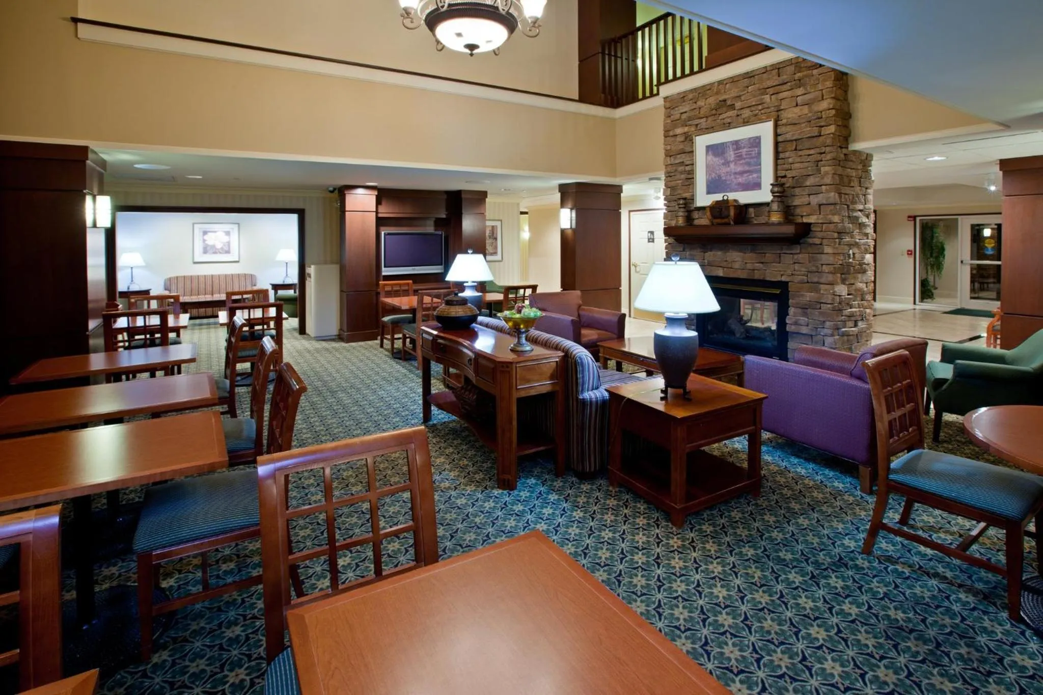 Restaurant/places to eat in Staybridge Suites Indianapolis-Airport by IHG