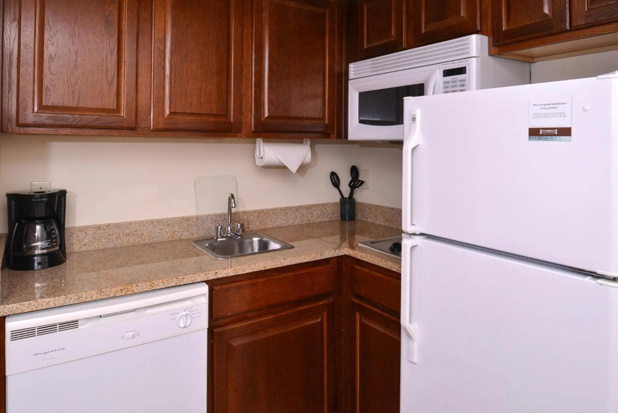 Photo of the whole room in Staybridge Suites Indianapolis-Airport by IHG