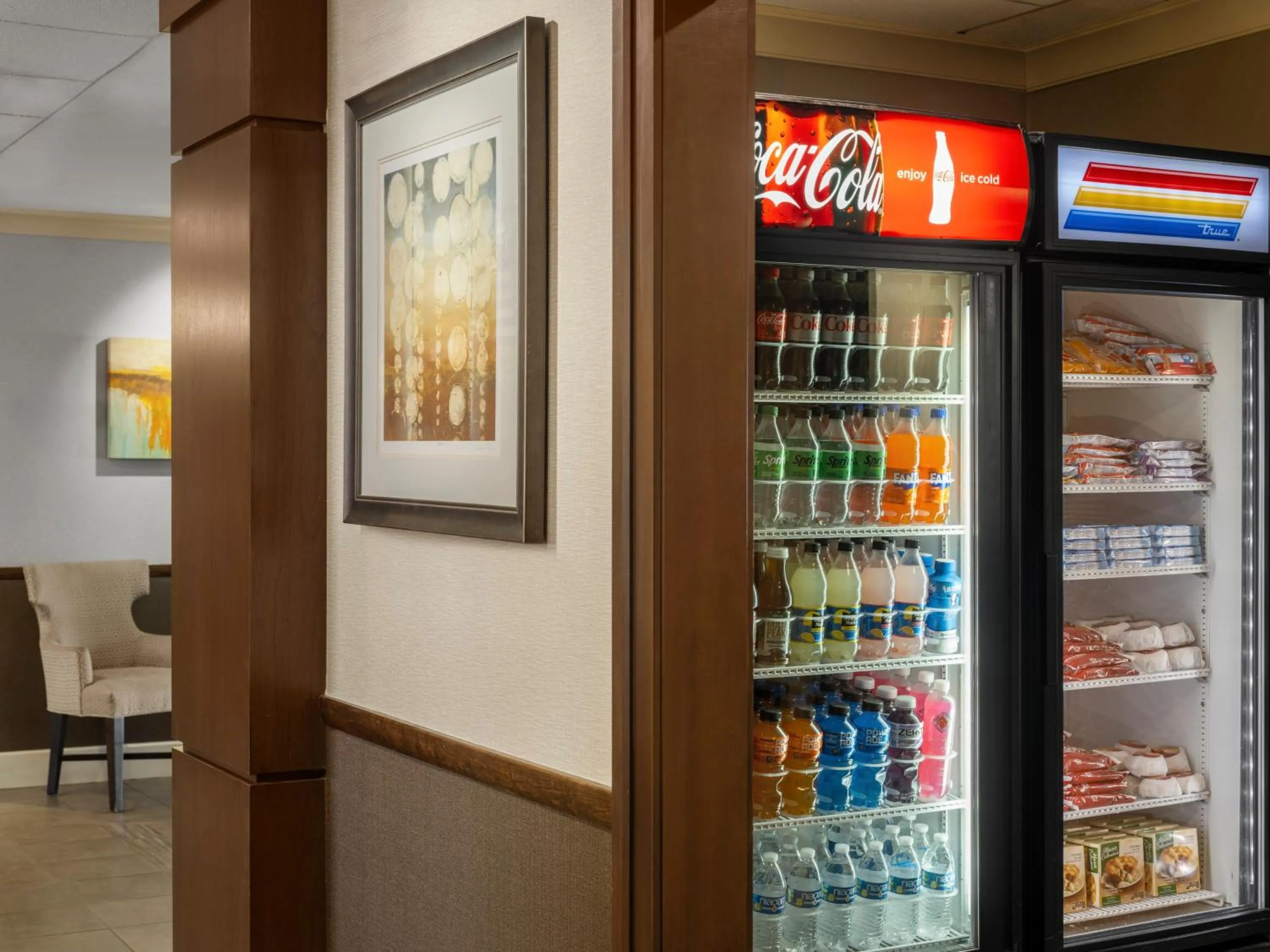 Decorative detail in Staybridge Suites Indianapolis-Airport by IHG